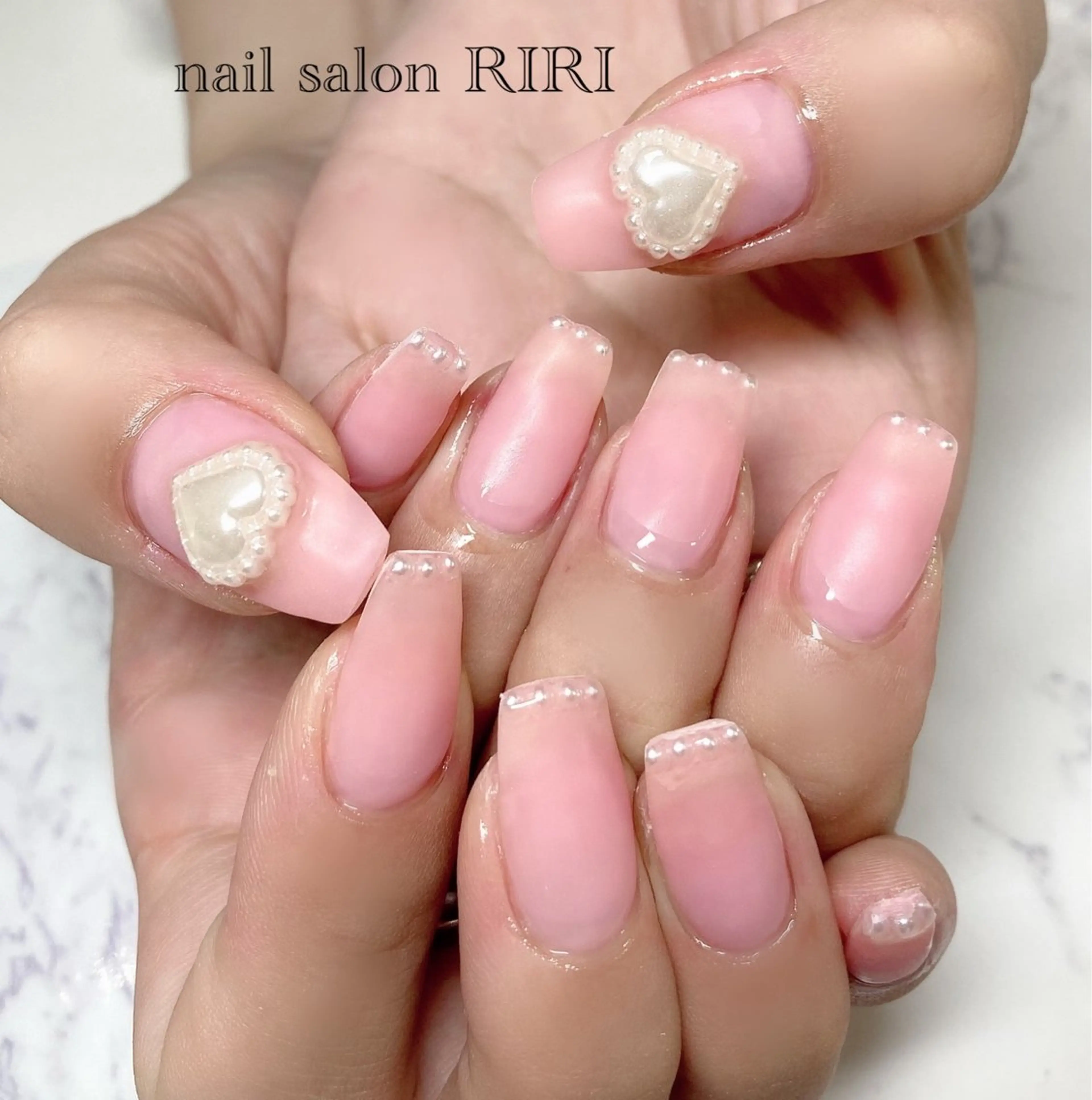 ネイル フレンチネイル ガーリー RIRI リリのネイルデザイン