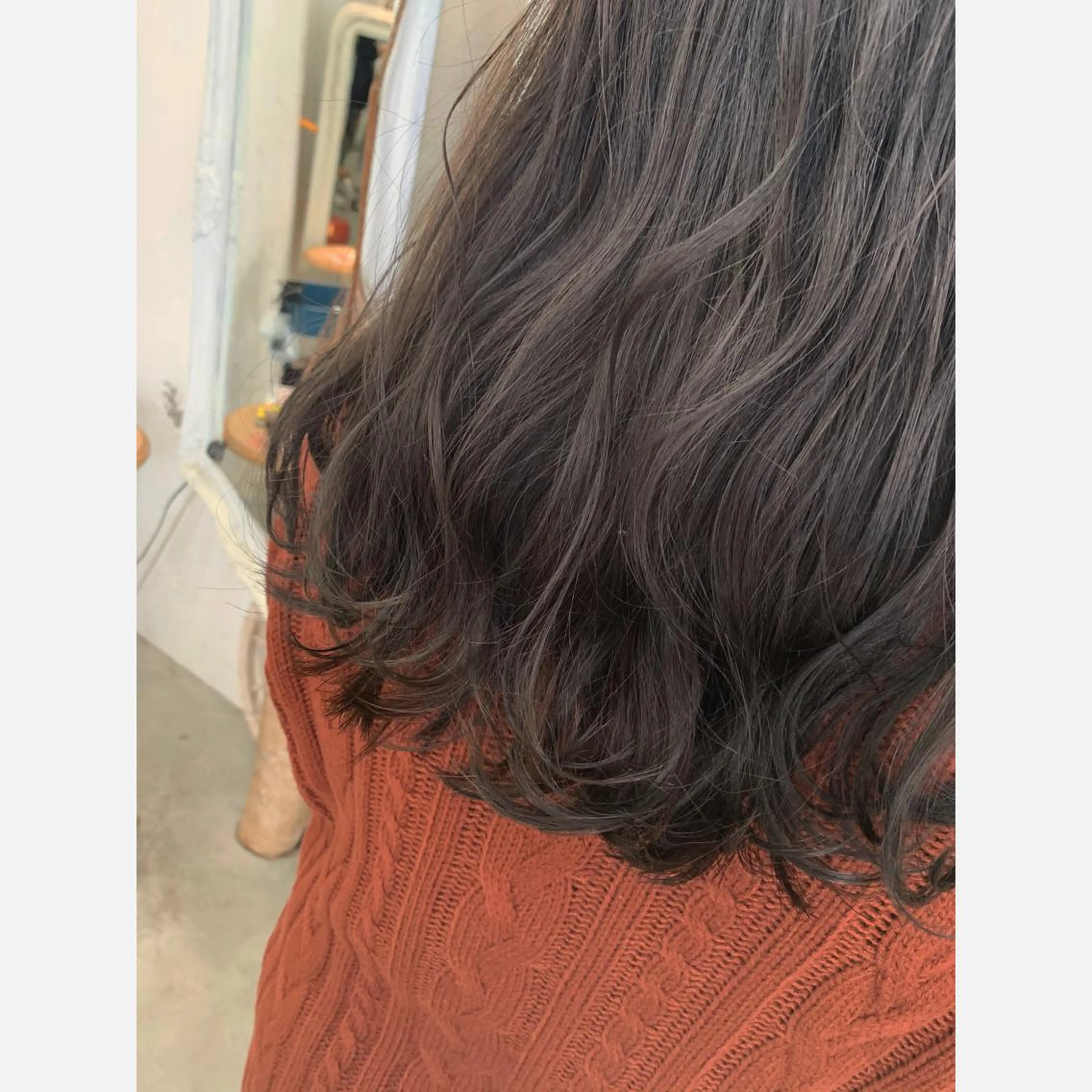 セミロング カラー カット ヘアカラー fio マナミのヘアスタイル
