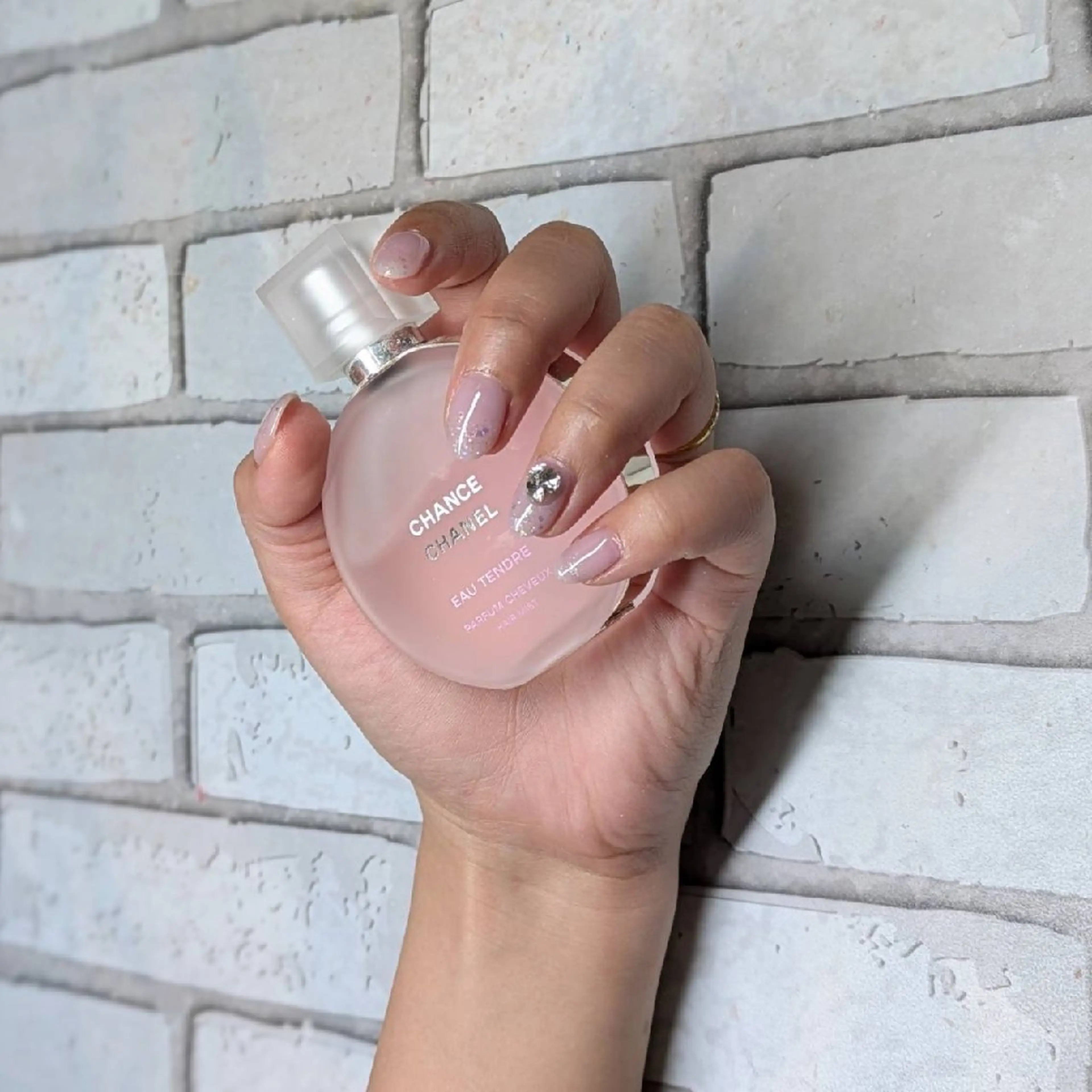 ネイル ストーンネイル ハンドネイル ネイルサロンベルティ .keikoのネイルデザイン