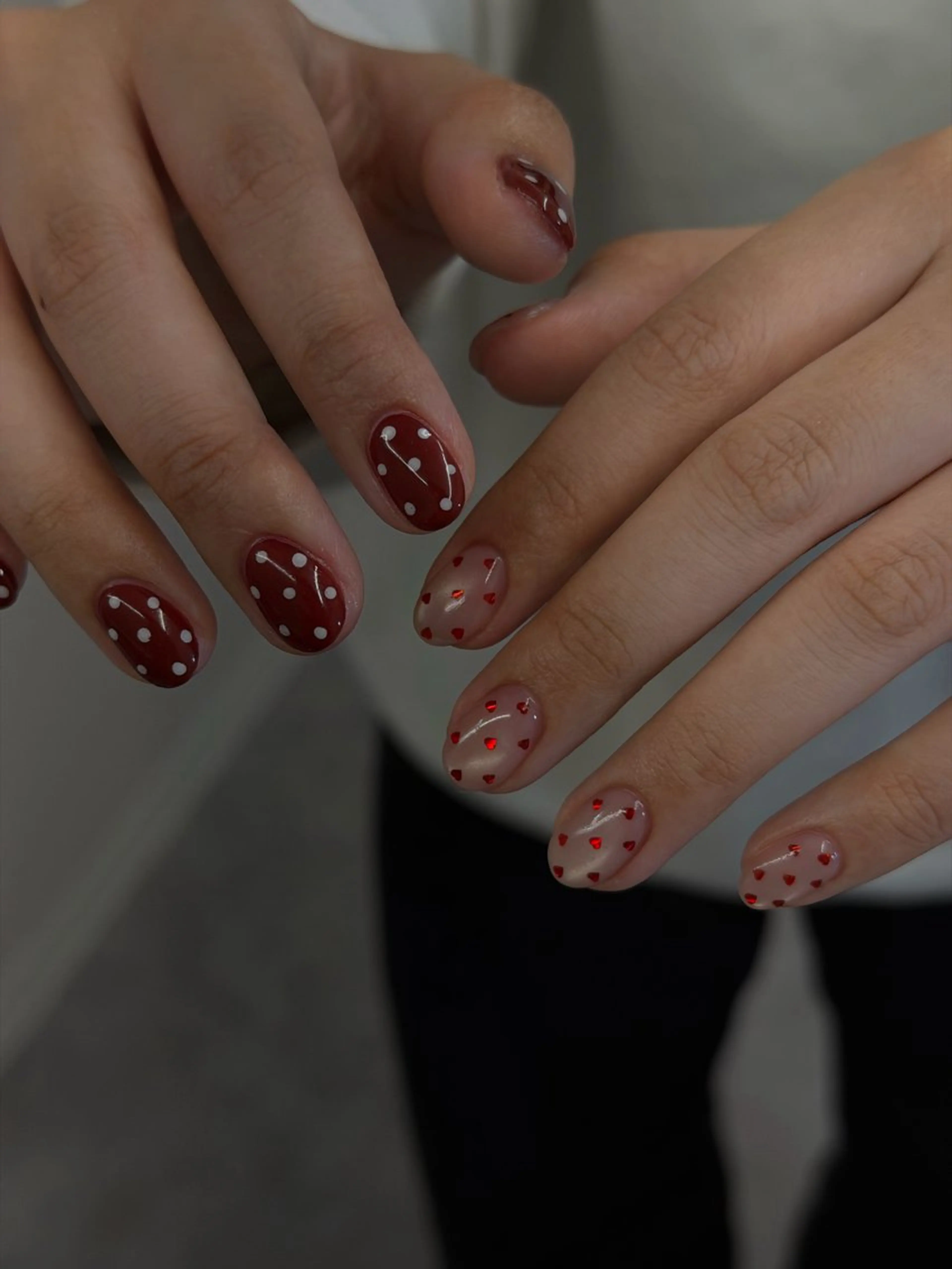 ネイル ボルドー ドット ジェルネイル マグネットネイル ニュアンスネイル ハンドネイル ハンドケア Bana_ Nailのネイルデザイン