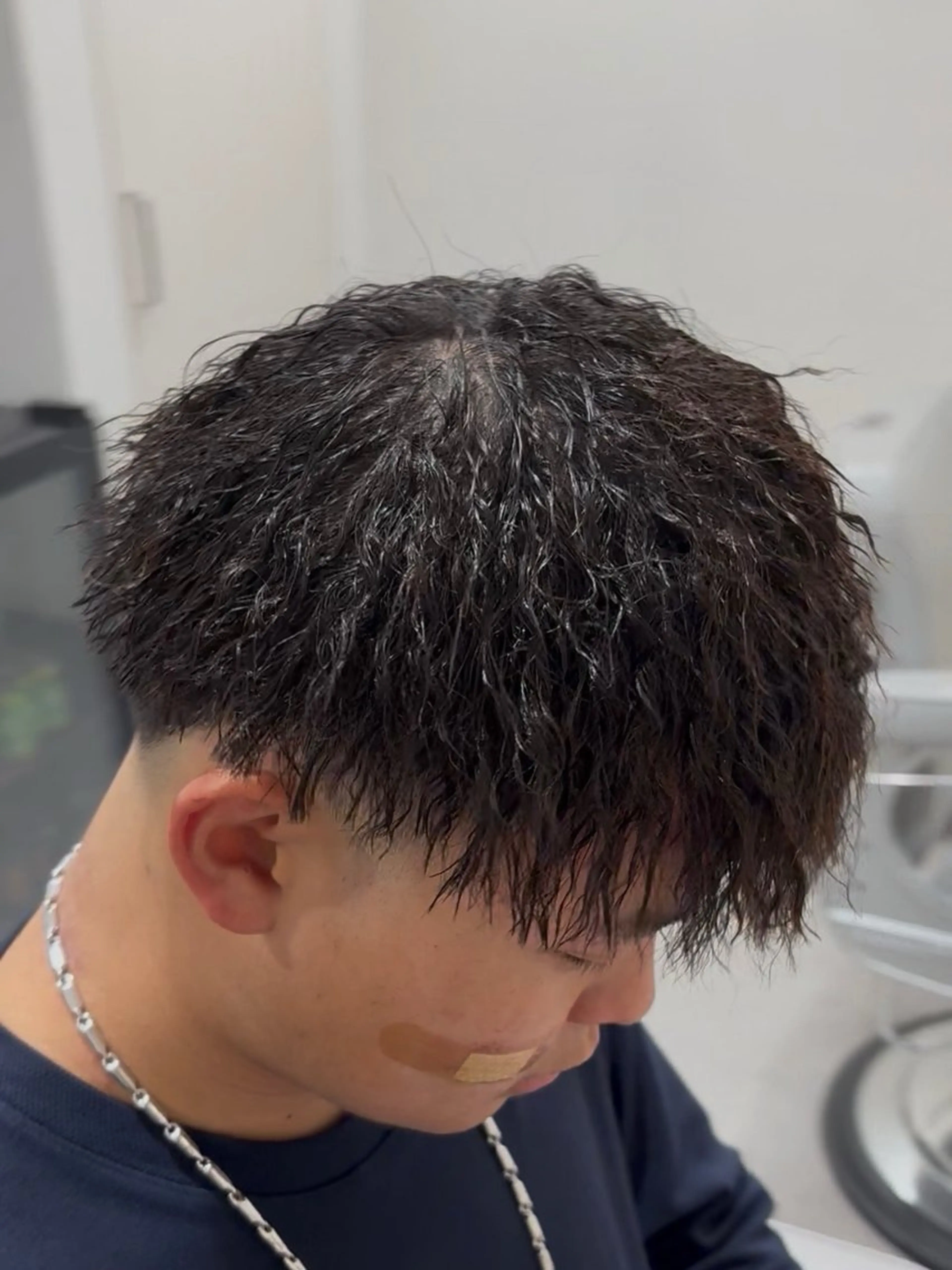 ショート パーマ メンズ 深澤 知樹のヘアスタイル