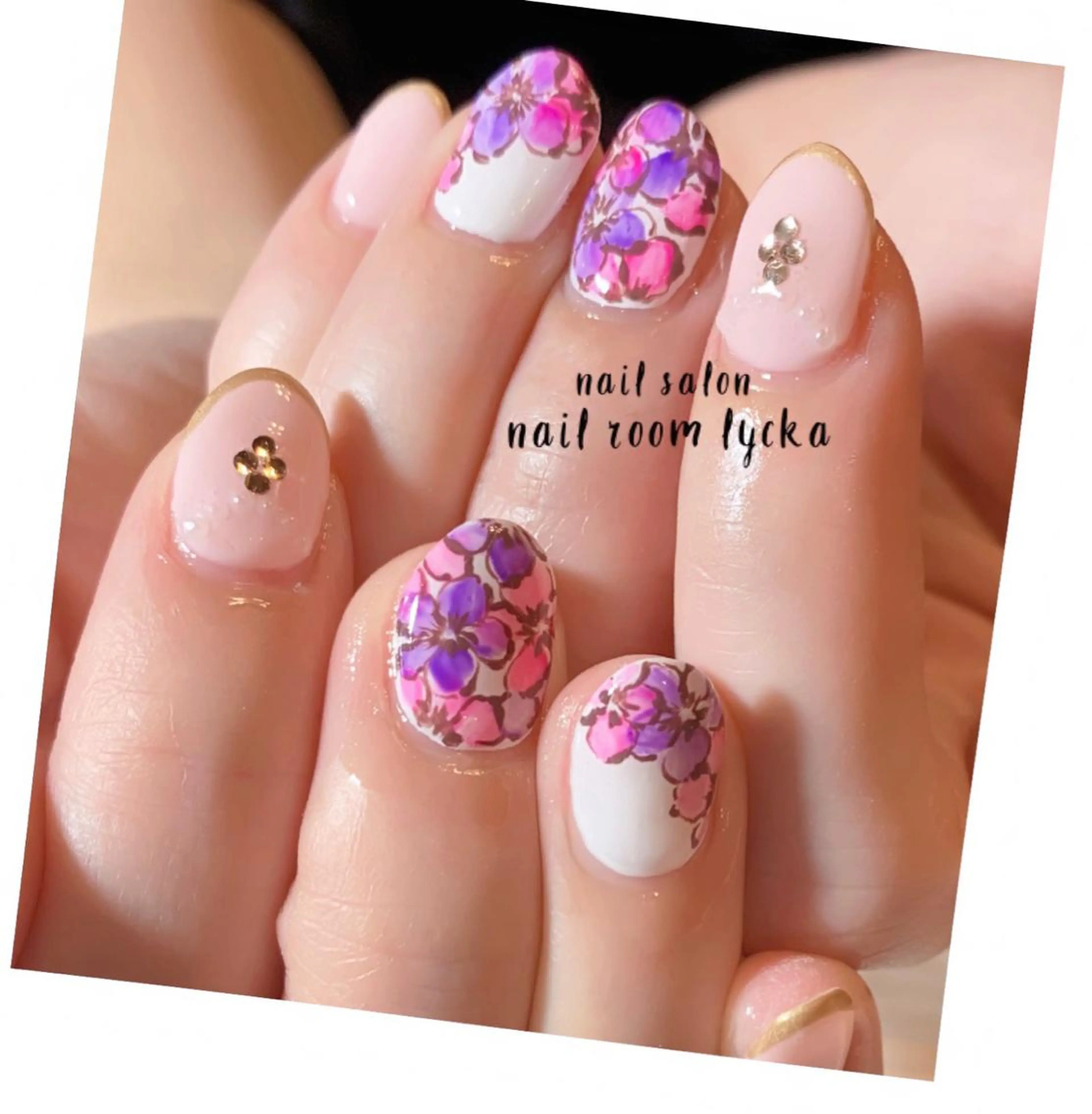 ネイル ﾈｲﾙﾙｰﾑﾘｯｶ 𝐦𝐚𝐲𝐮のネイルデザイン