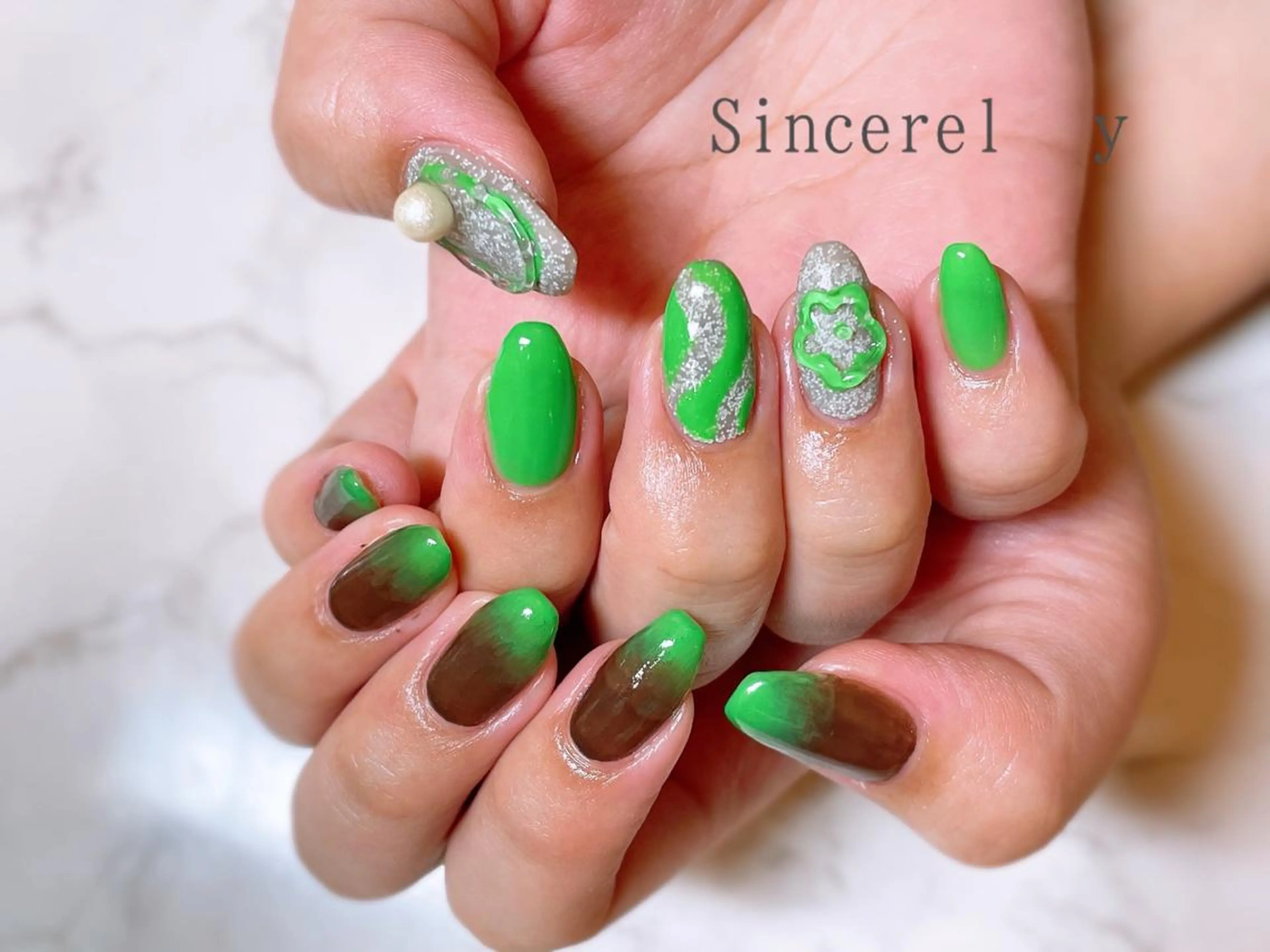ネイル フラワーネイル 持ち込み スカルプネイル SINCERELY シンシアリー🌈のネイルデザイン