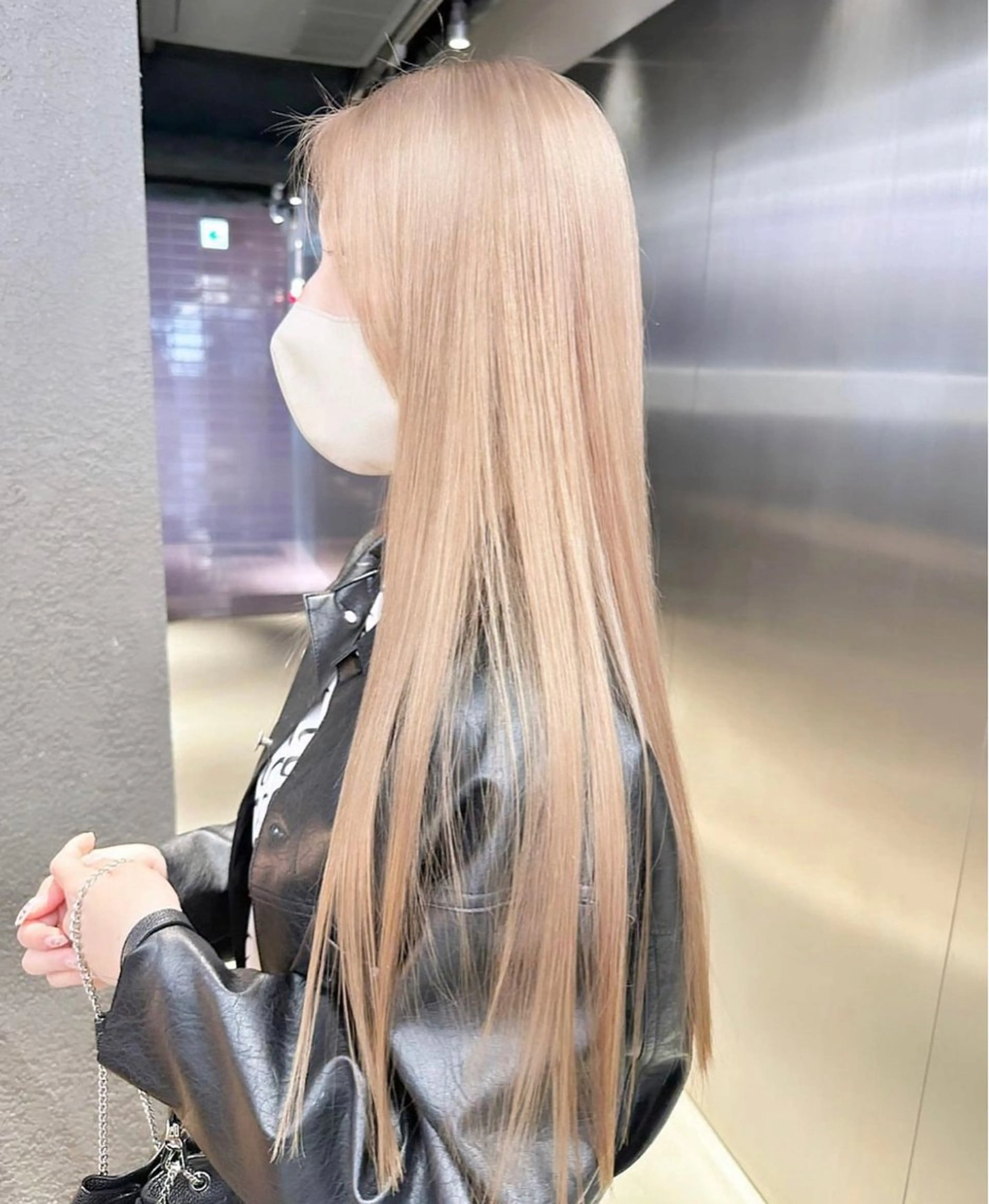 ロング 名古屋栄♡PELE/ ブリーチ/ハイトーンのヘアスタイル