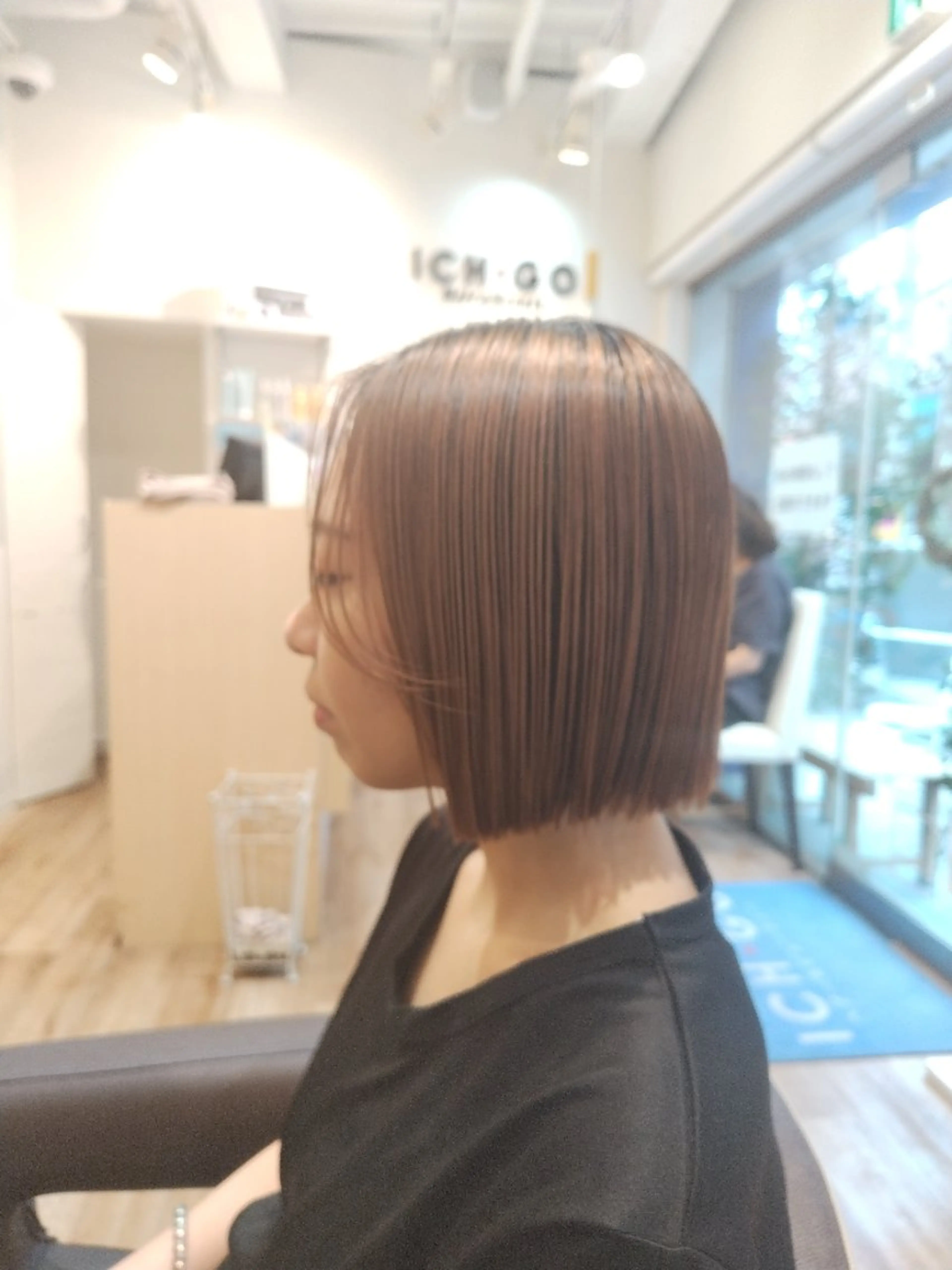 カラーのみ   トリートメントは＋1,000円で追加できますの写真