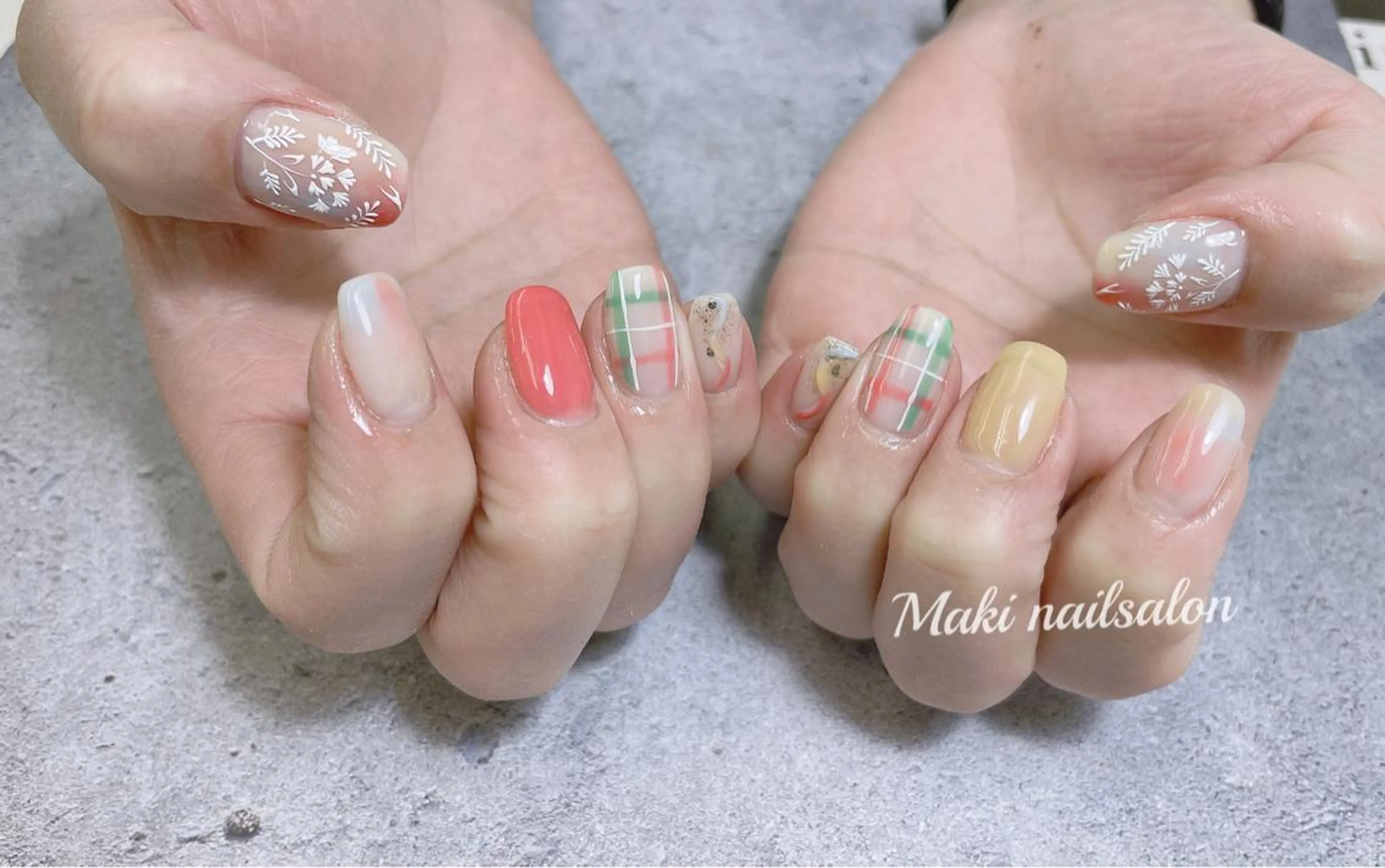 ネイル ハンドネイル マキ ネイルサロンのネイルデザイン