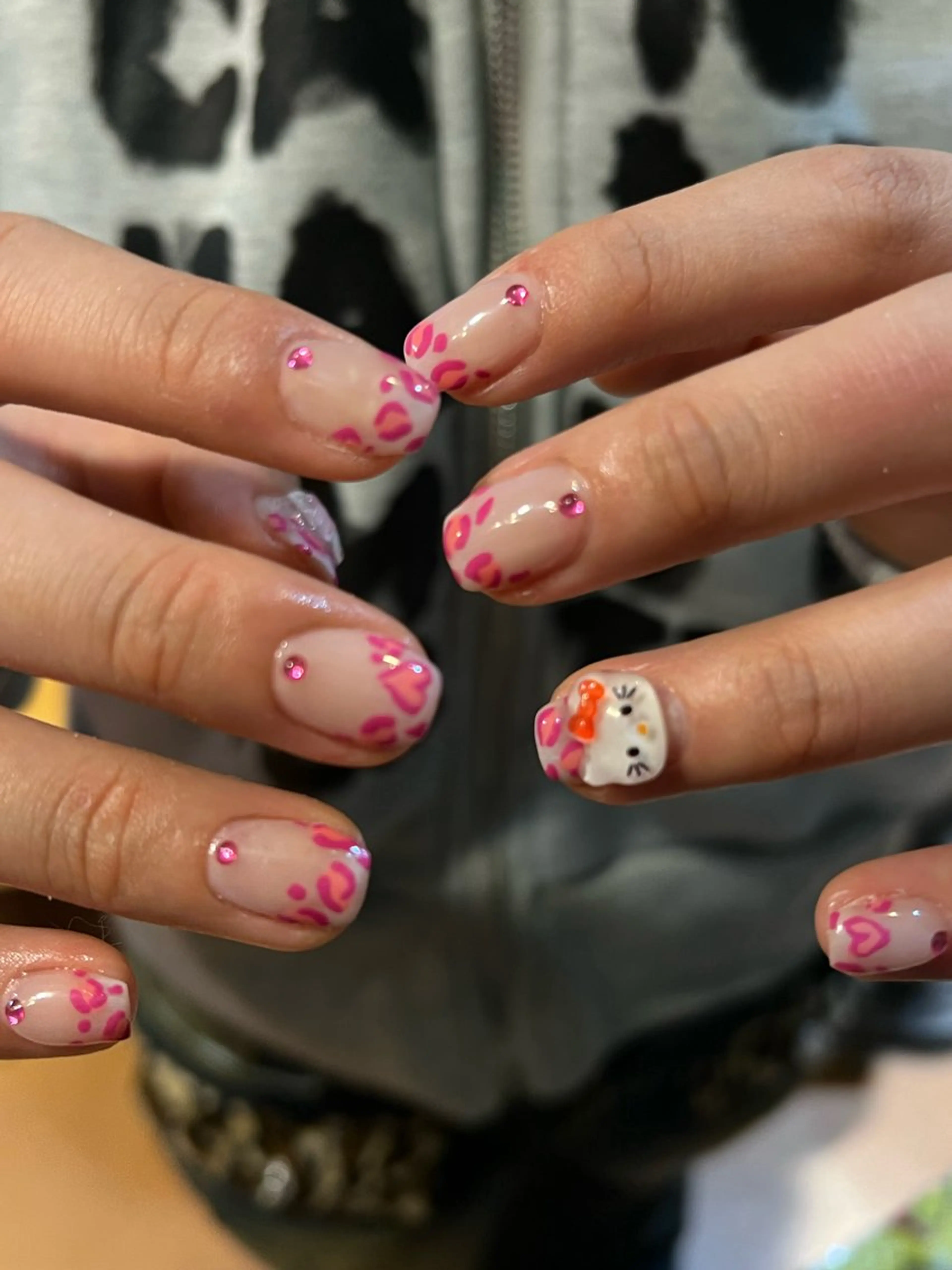 ネイル ハンドネイル Hata nail 🎀個性派ニュアンスのネイルデザイン