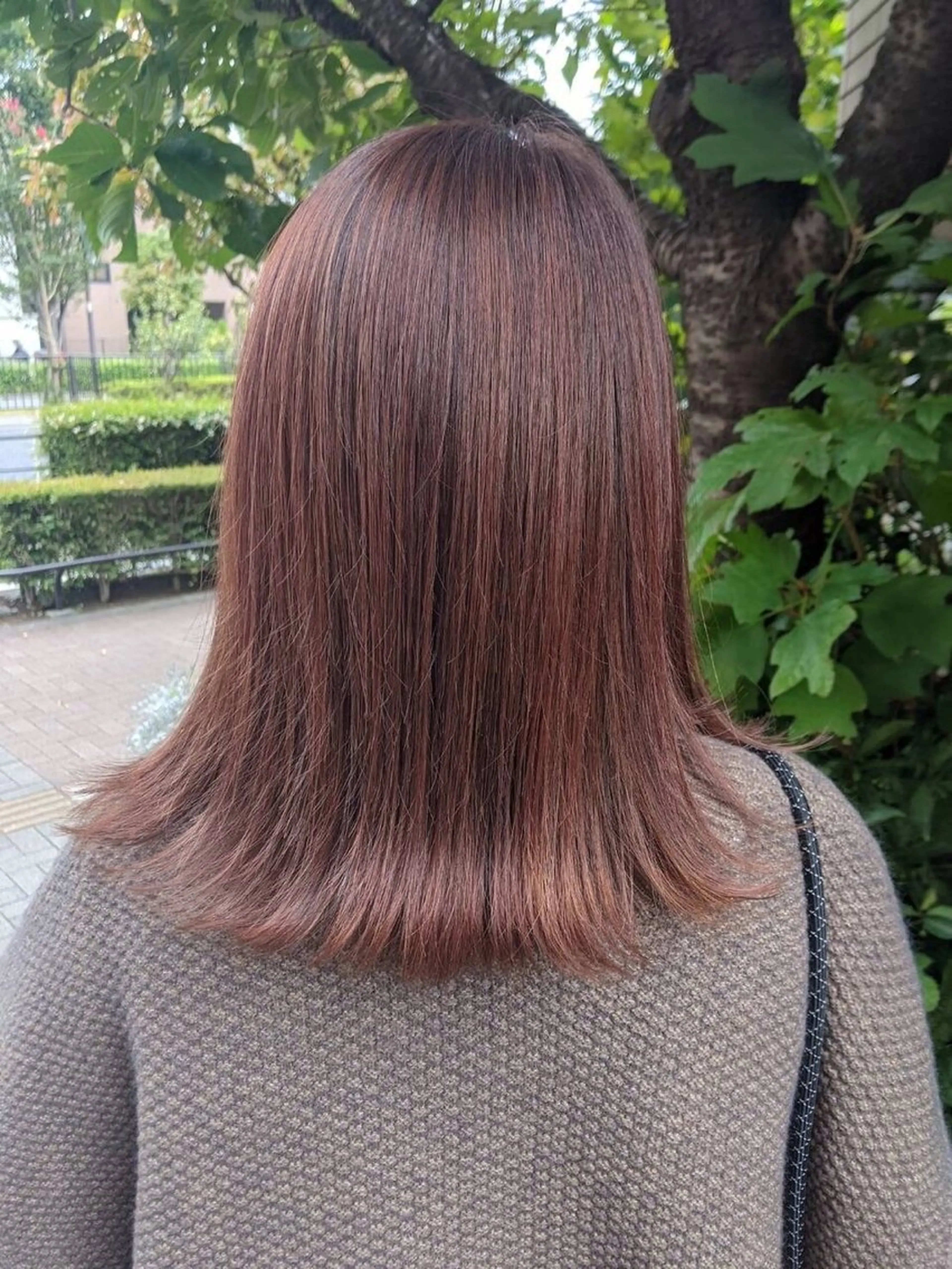 ✨人気メニュー✨【リタッチ3㎝】カット+根元カラー+TOKIOトリートメント加温付きの写真