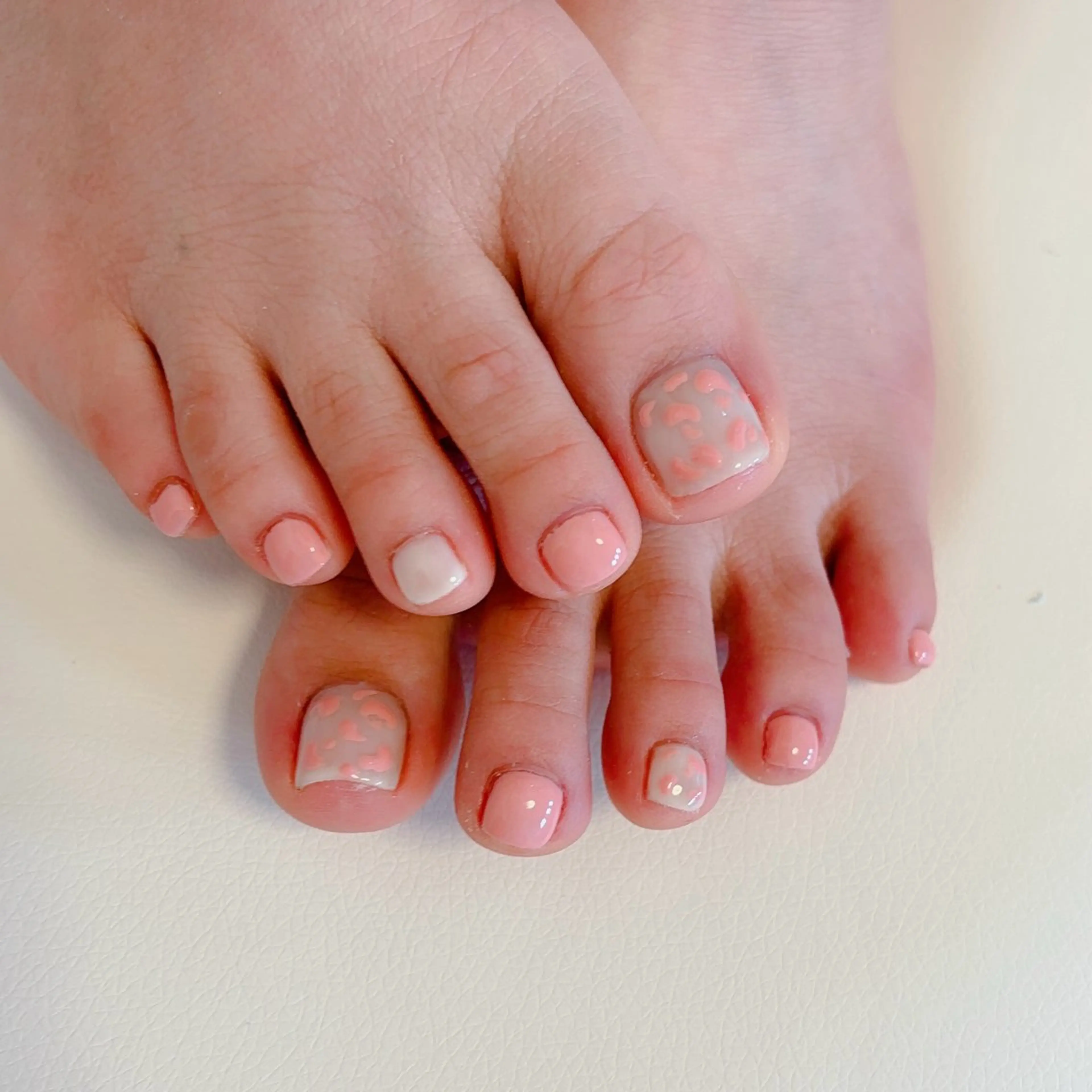 ネイル フットネイル フットネイル Elegance Nail本厚木店舗のネイルデザイン