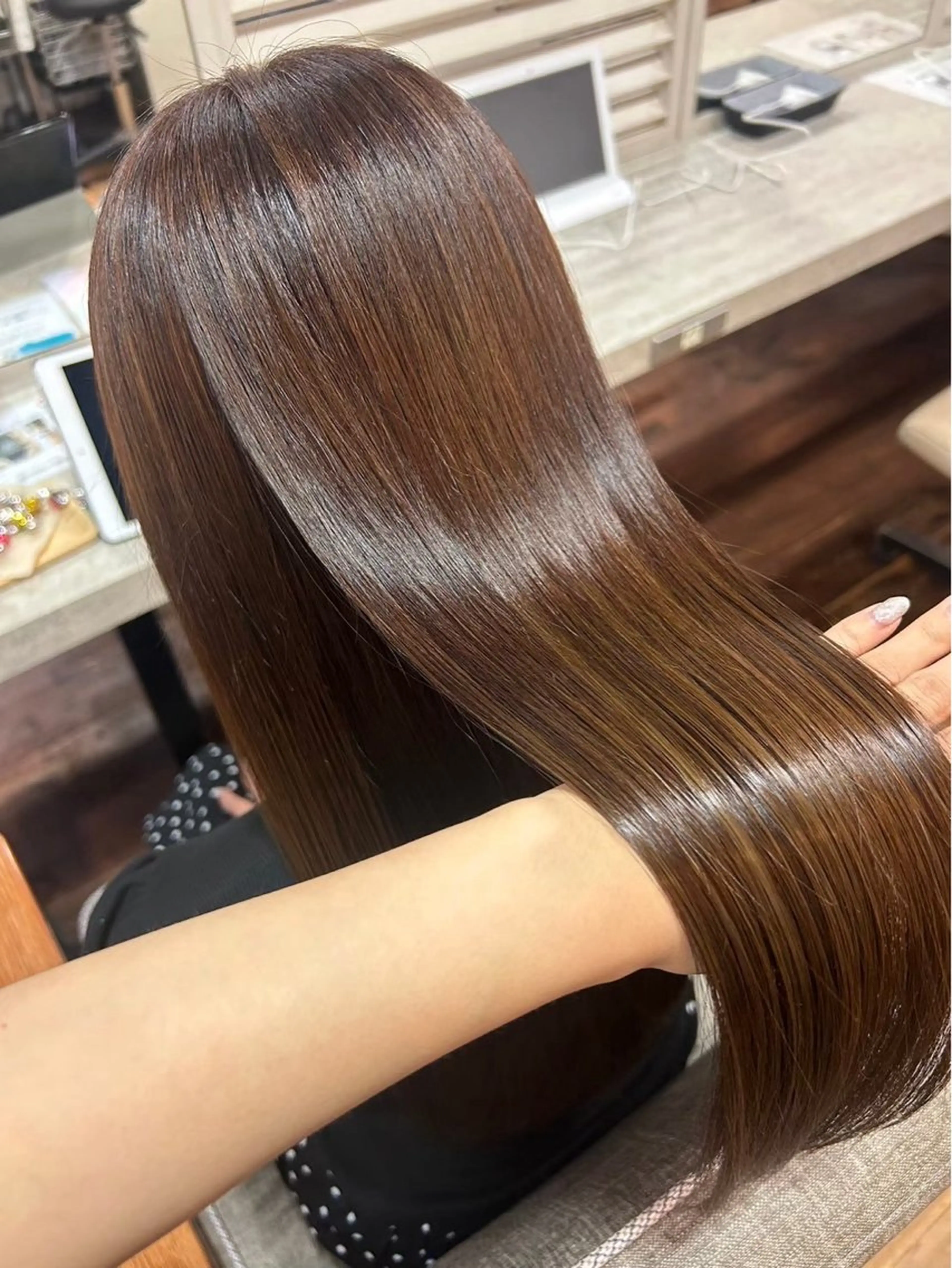 ロング 髪質改善 縮毛矯正 トリートメント 酸性ストレート 酸熱トリートメント 藤井 佑真のヘアスタイル