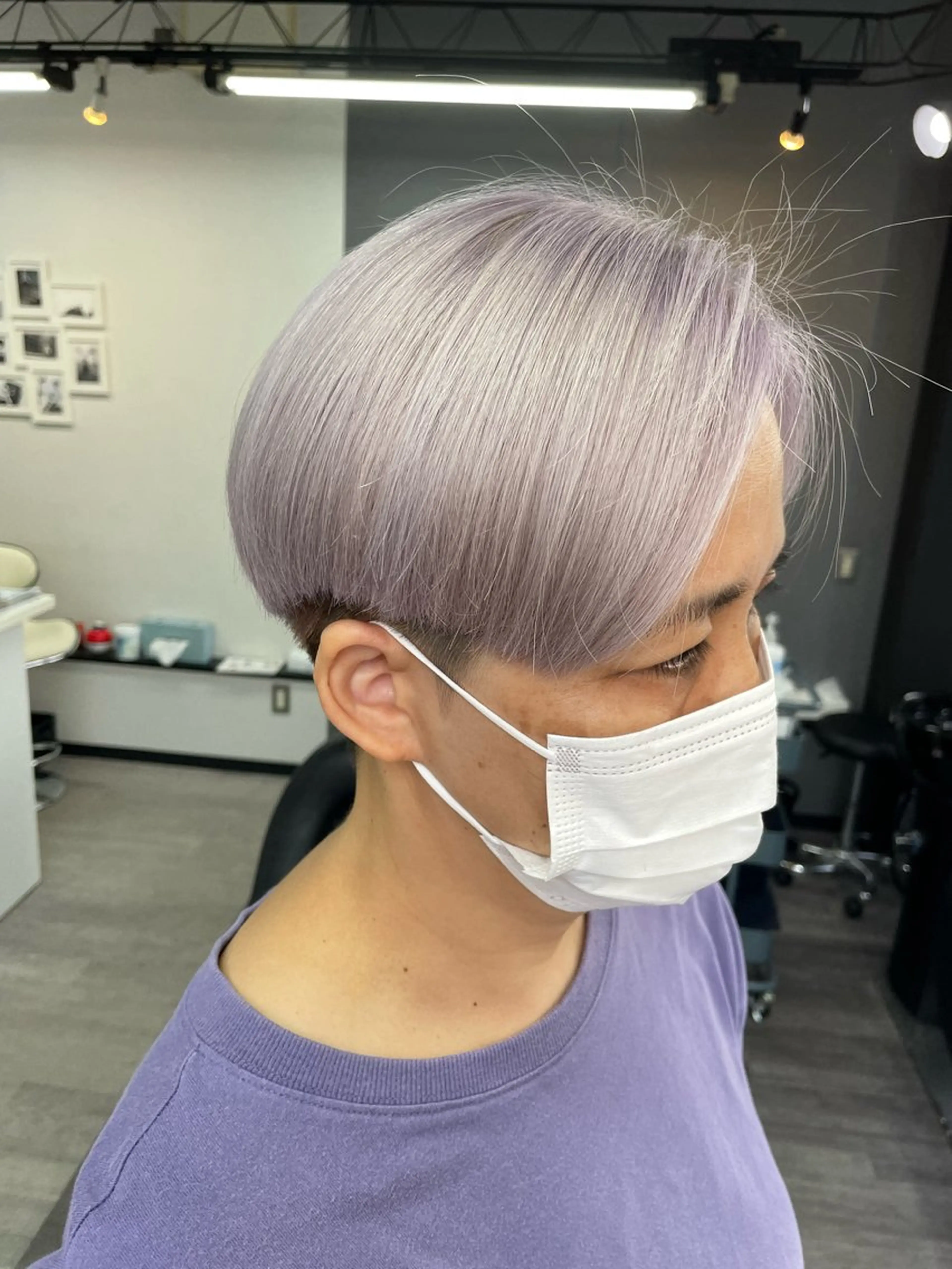 ショート カラー ブリーチ ラベンダーカラー オノ アカネのヘアスタイル