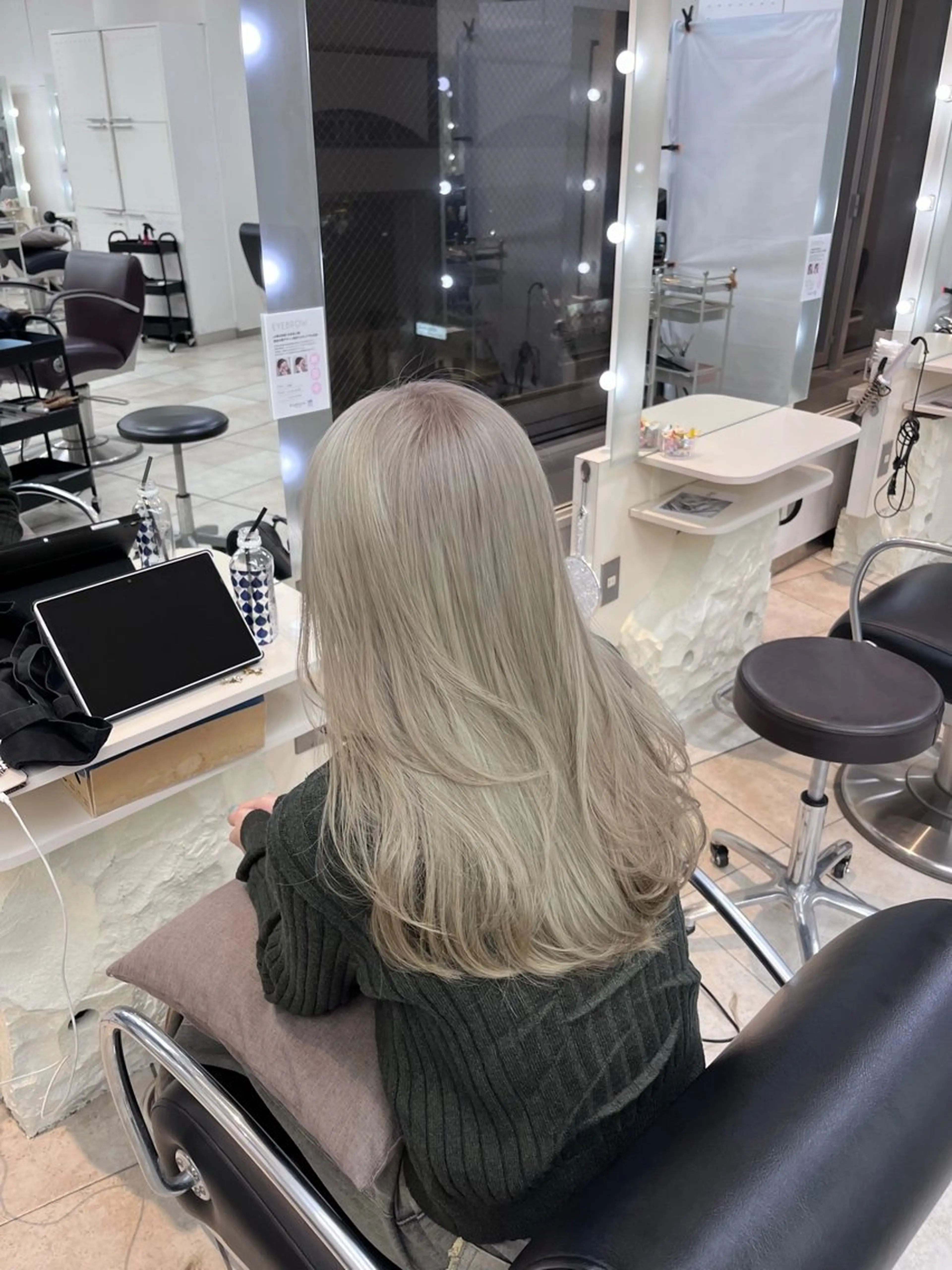 セミロング カラー ベージュカラー ホワイトベージュ 韓国レイヤー×モテ髪 /MITSUKI🤍のヘアスタイル