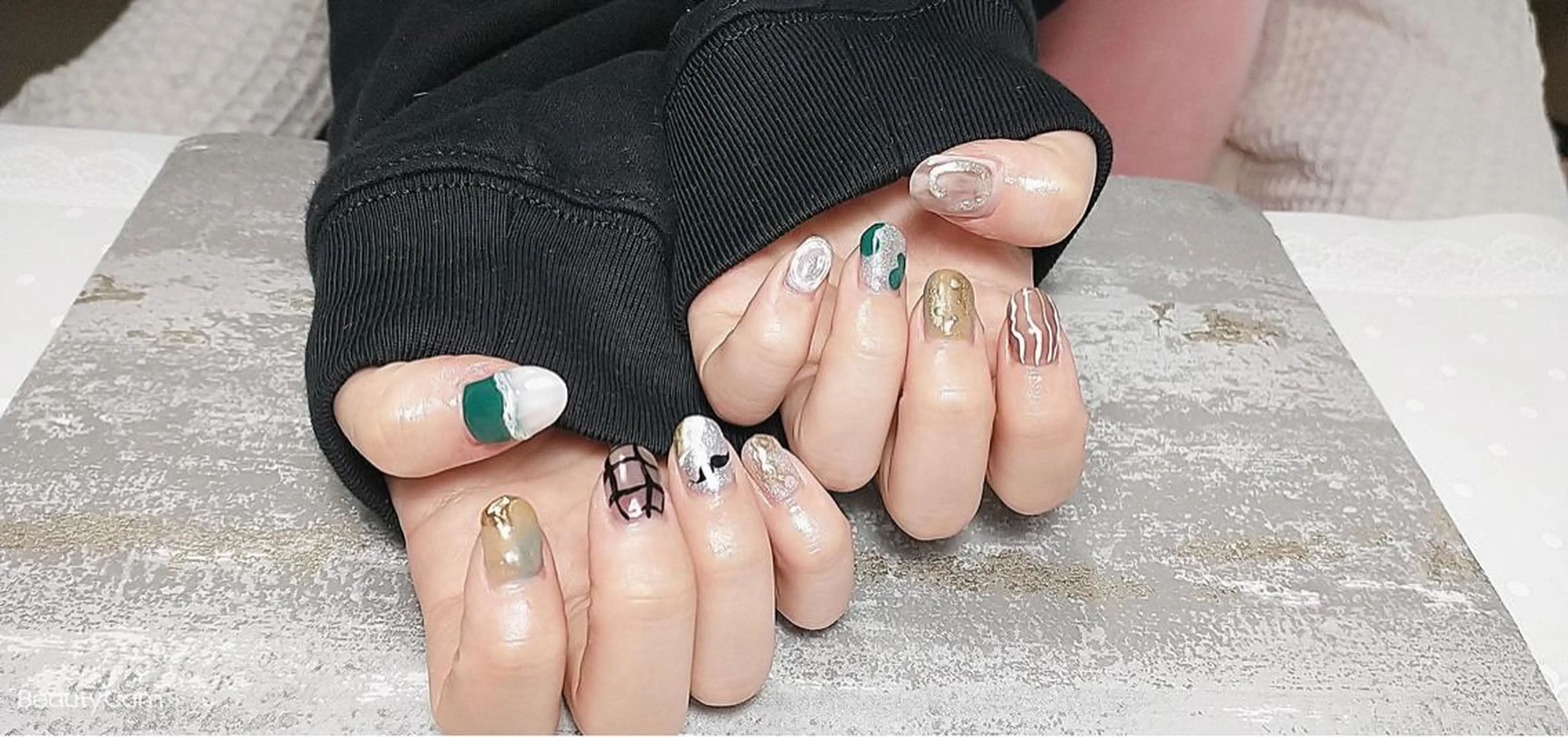 ネイル SYR nail salonのネイルデザイン