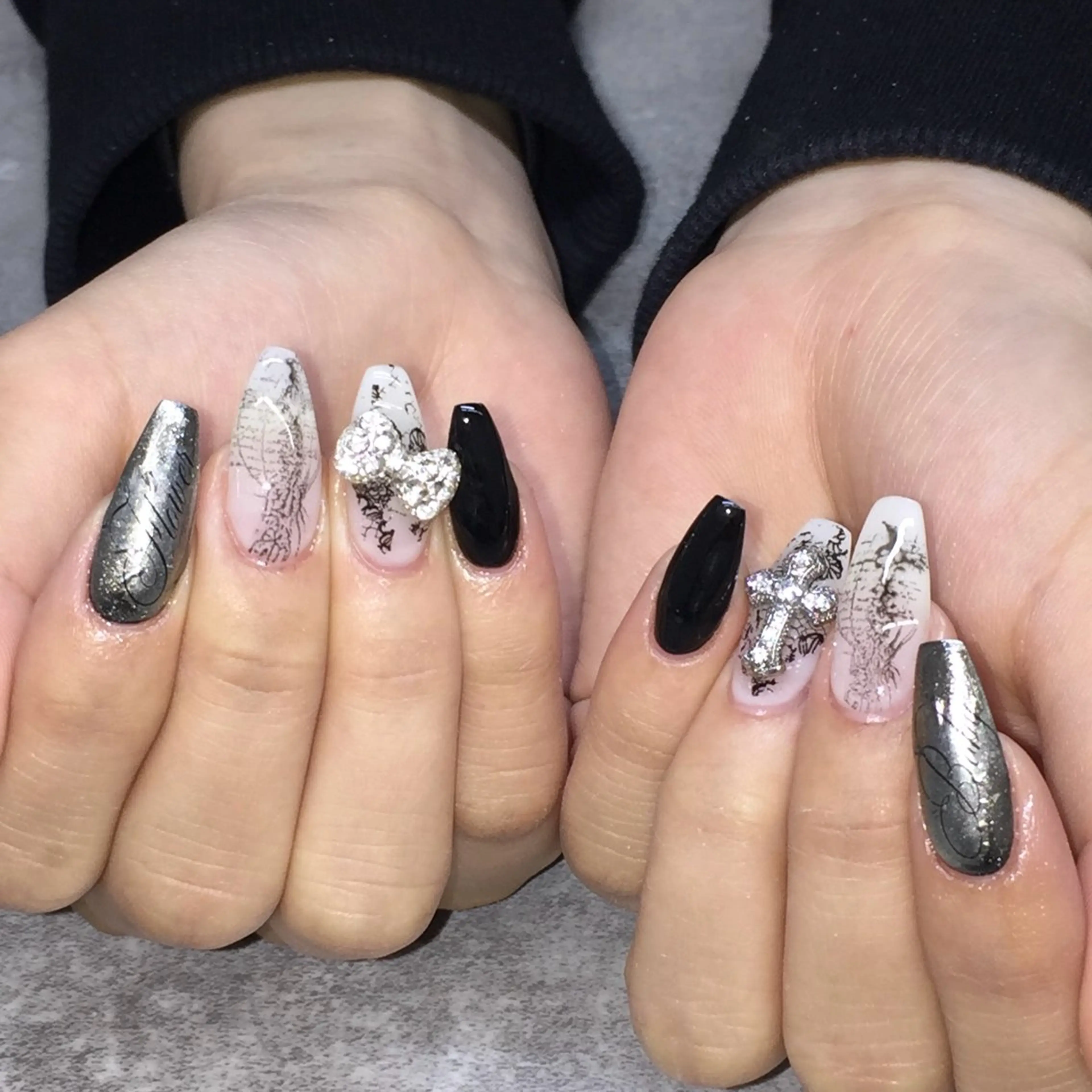 ネイル ハンドネイル cocoro🖤 海外/個性派ネイルのネイルデザイン