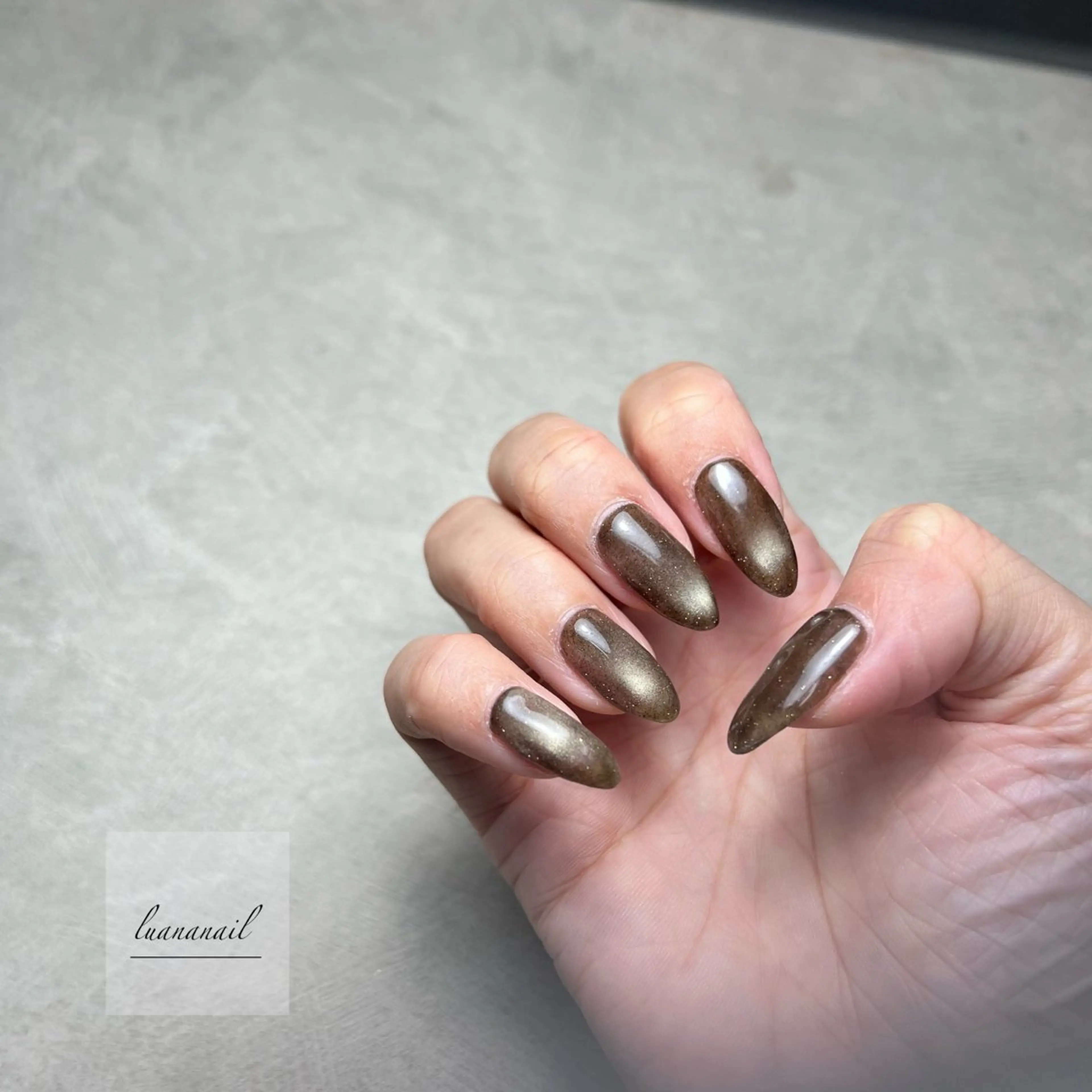 ネイル マグネットネイル ハンドネイル luana nailのネイルデザイン