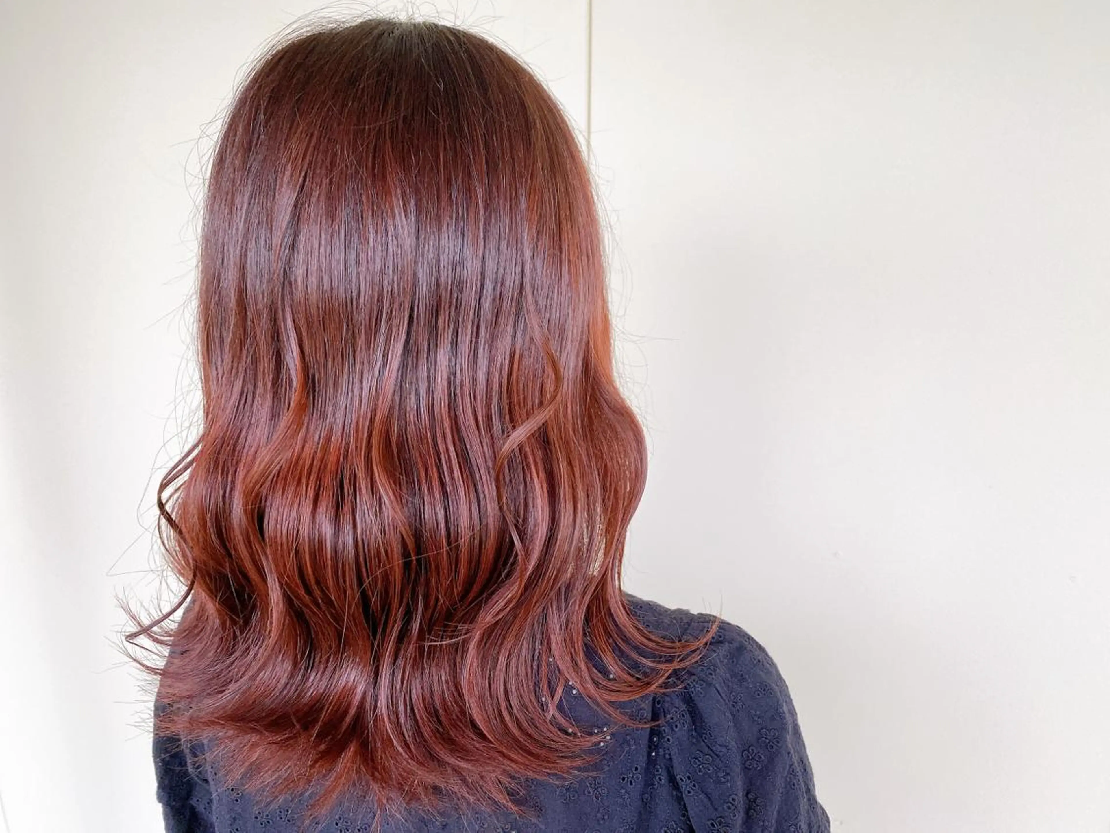 ミディアム カラー ブラウンカラー ピンクカラー ピンクブラウン Angelica／ WAKOのヘアスタイル