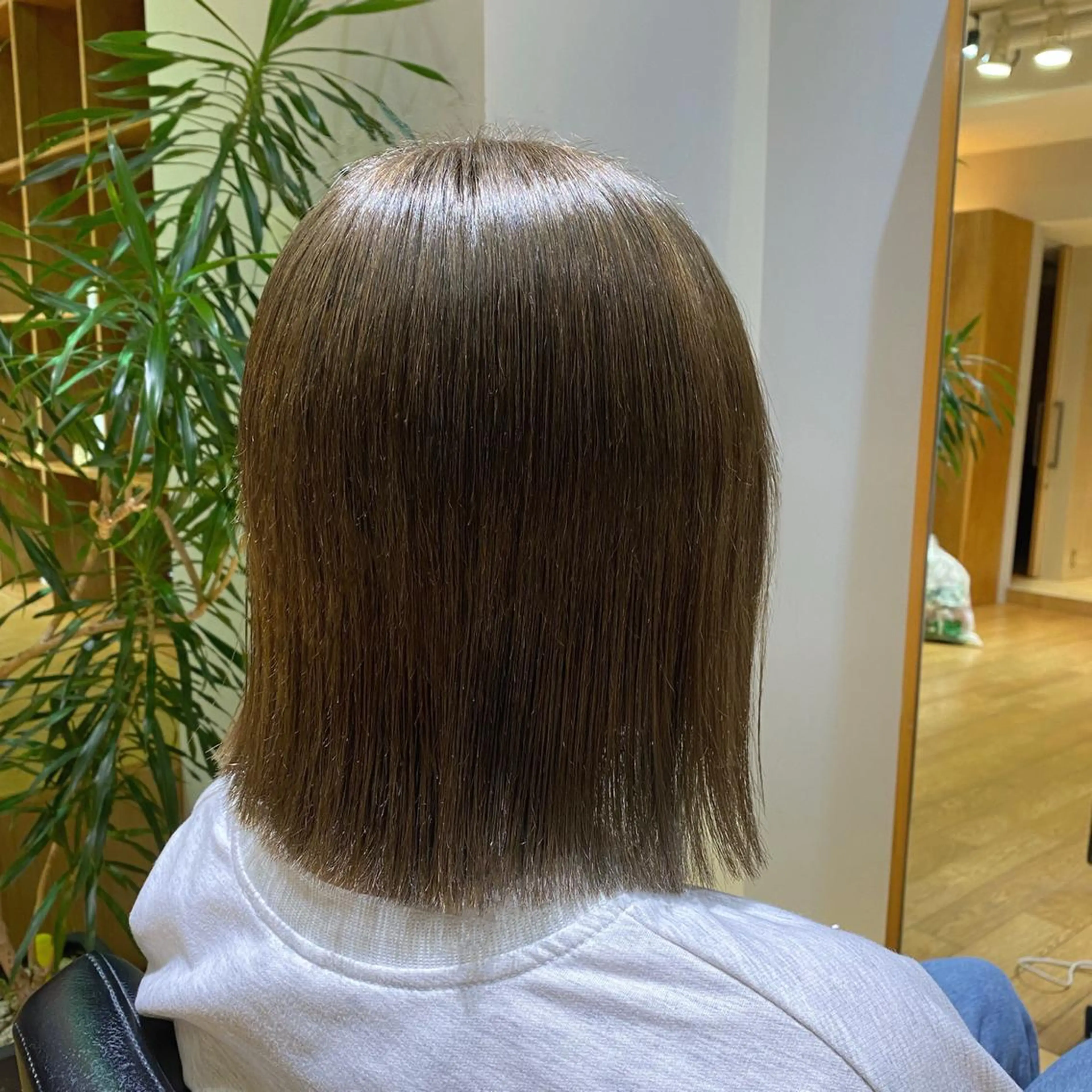 ショート 切りっぱなしボブ ボブ 大人可愛い♡コテ巻き パーマ🌼杉田 萌恵のヘアスタイル