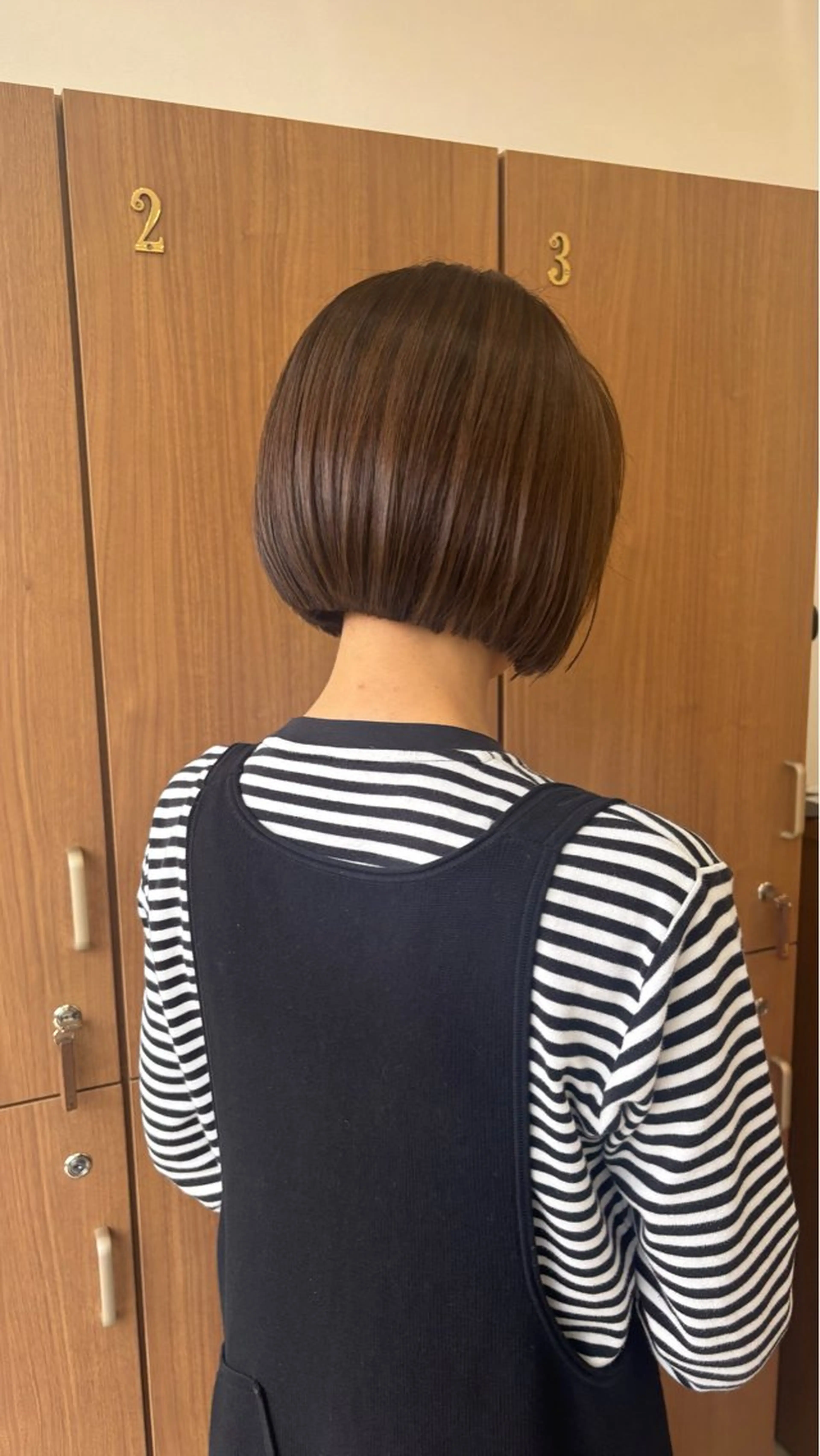 ショート カラー カット ヘアカラー トリートメント 能勢 莉里花のヘアスタイル