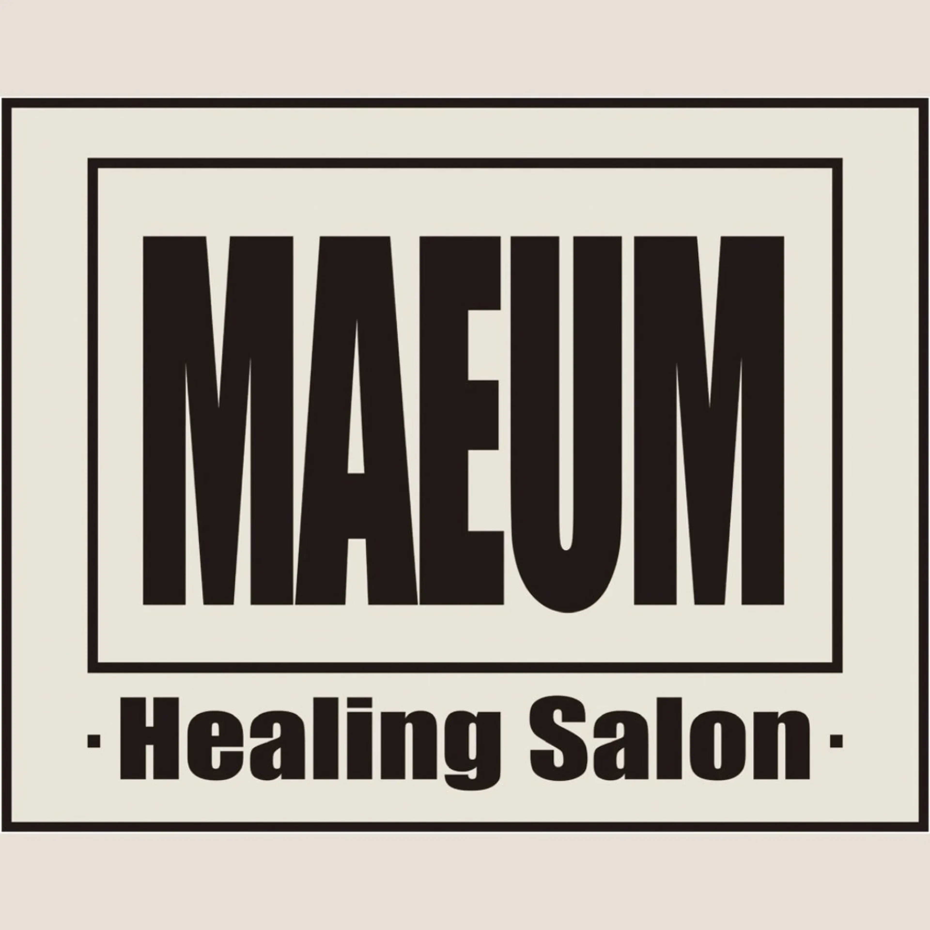 MAEUM／ Sachiのネイルデザイン