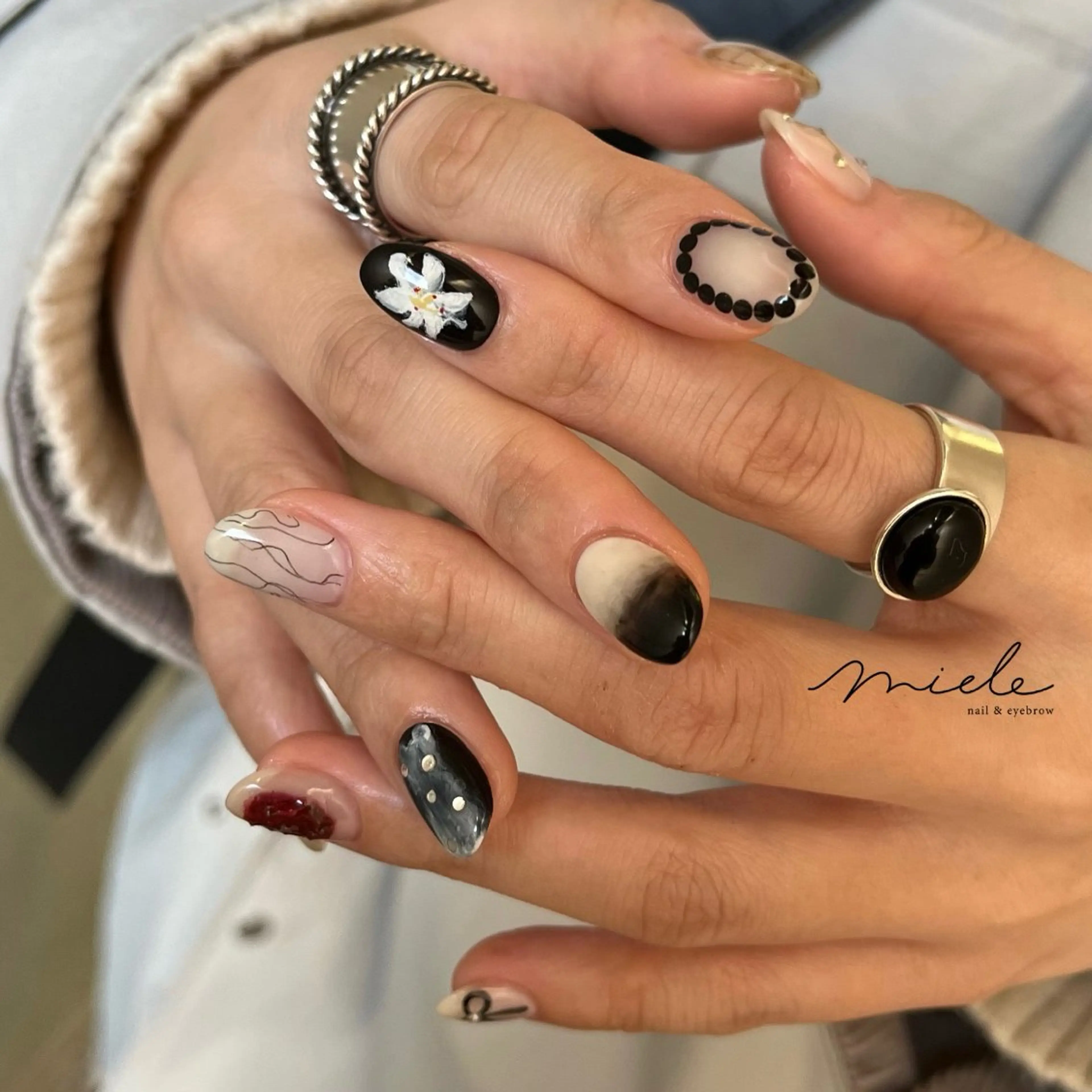 ネイル ハンドネイル miele【ミエレ】 海外シンプルデザインのネイルデザイン