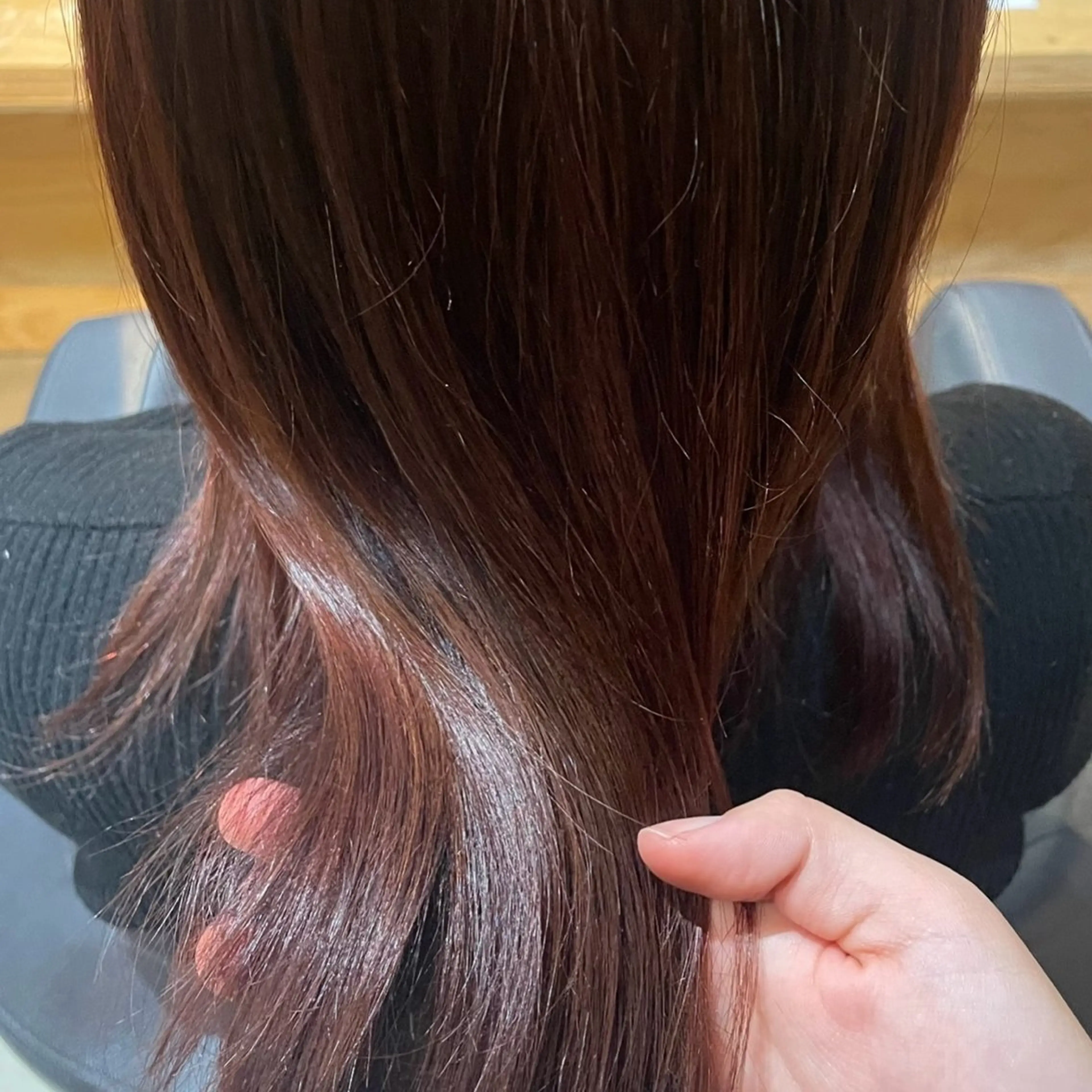 カラー 野村 りおのヘアスタイル