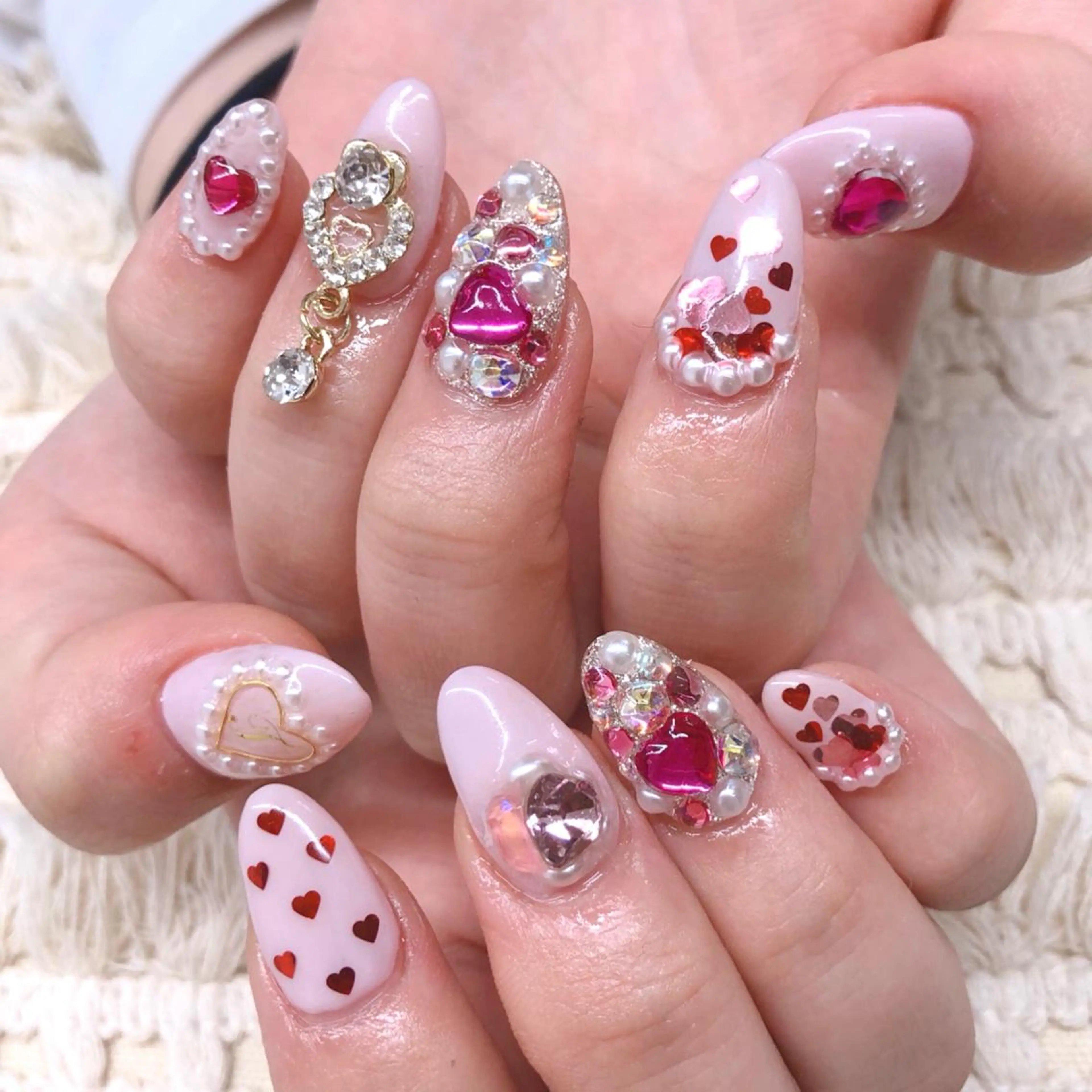 ネイル ハート ピンク ハンドネイル MAYME所属・MAYME TAMAKIのネイルデザイン