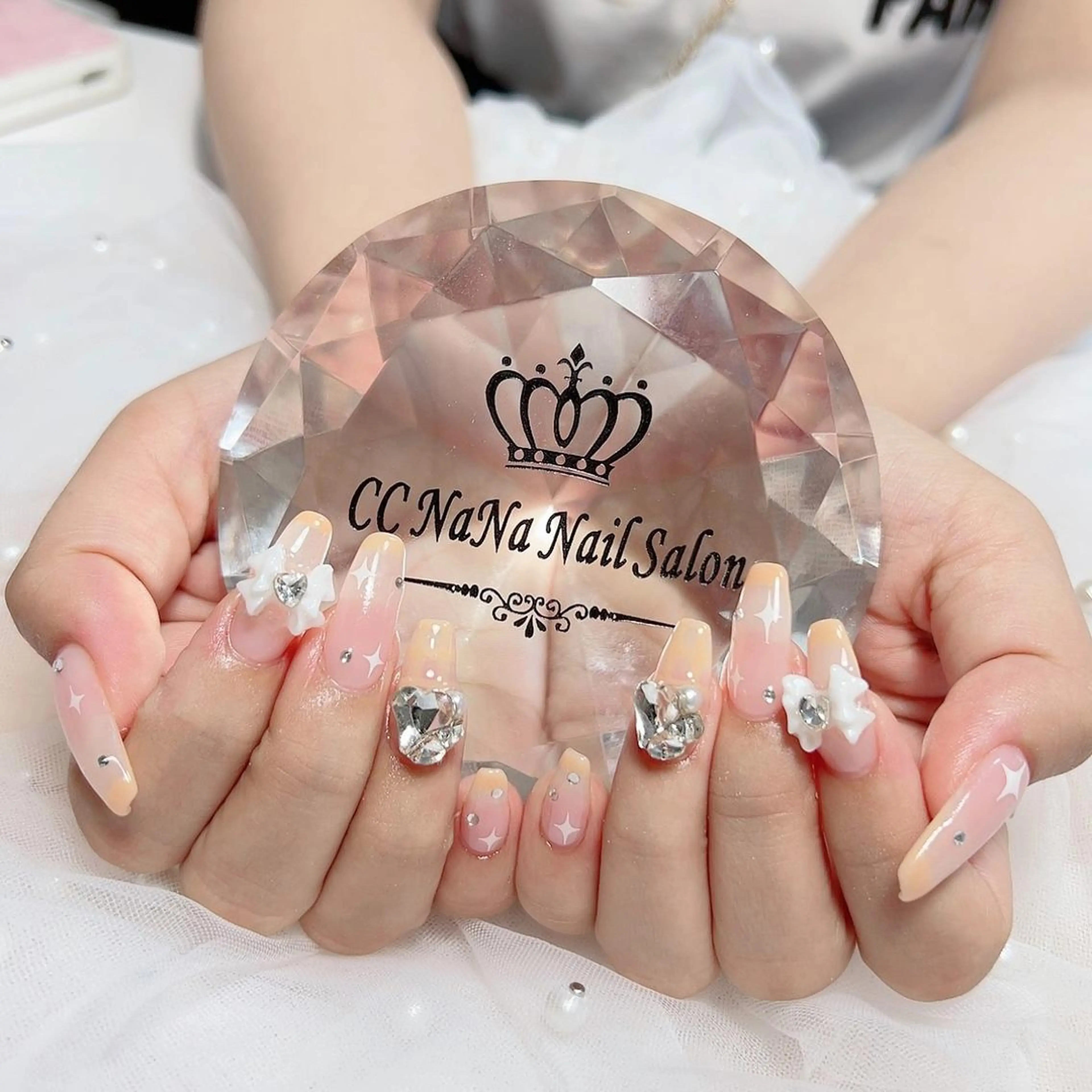 ネイル ハンドネイル 💎CC・NaNa 韓国風ネイル🌙Cのネイルデザイン