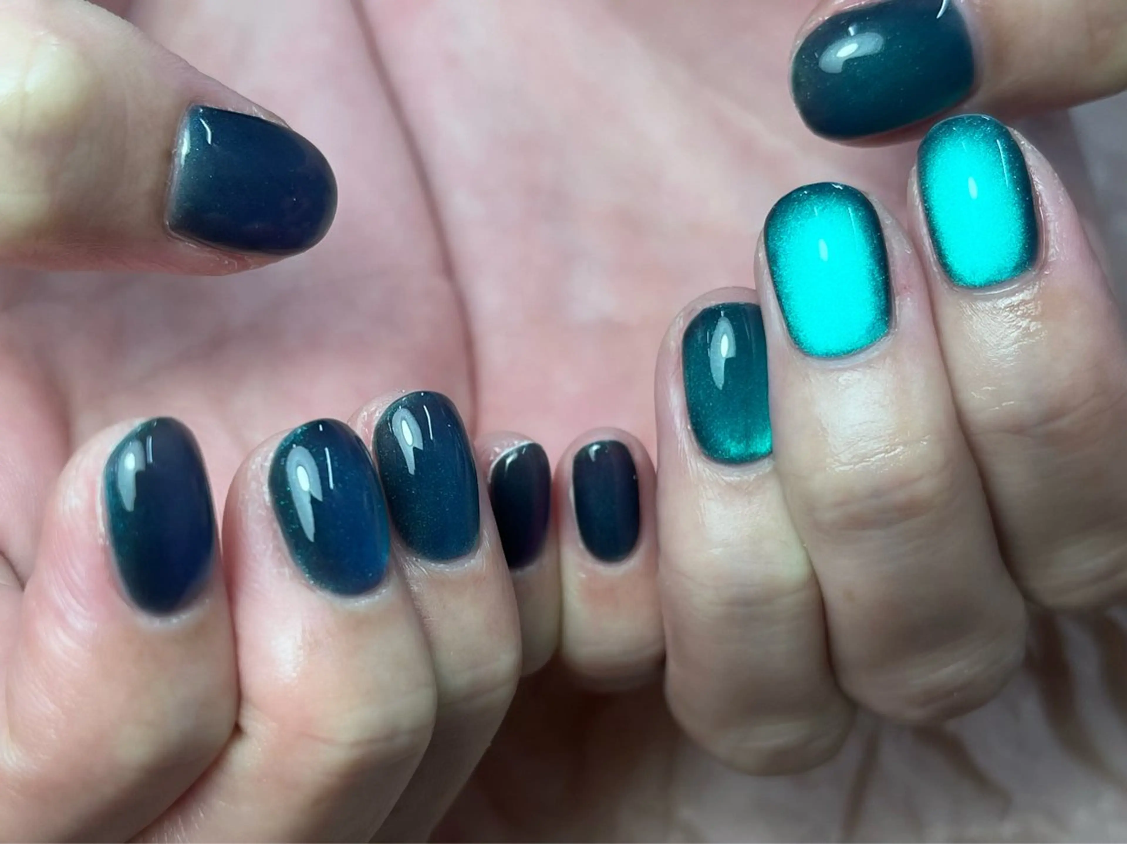 ネイル ToliyDeliy Nail Salonのネイルデザイン