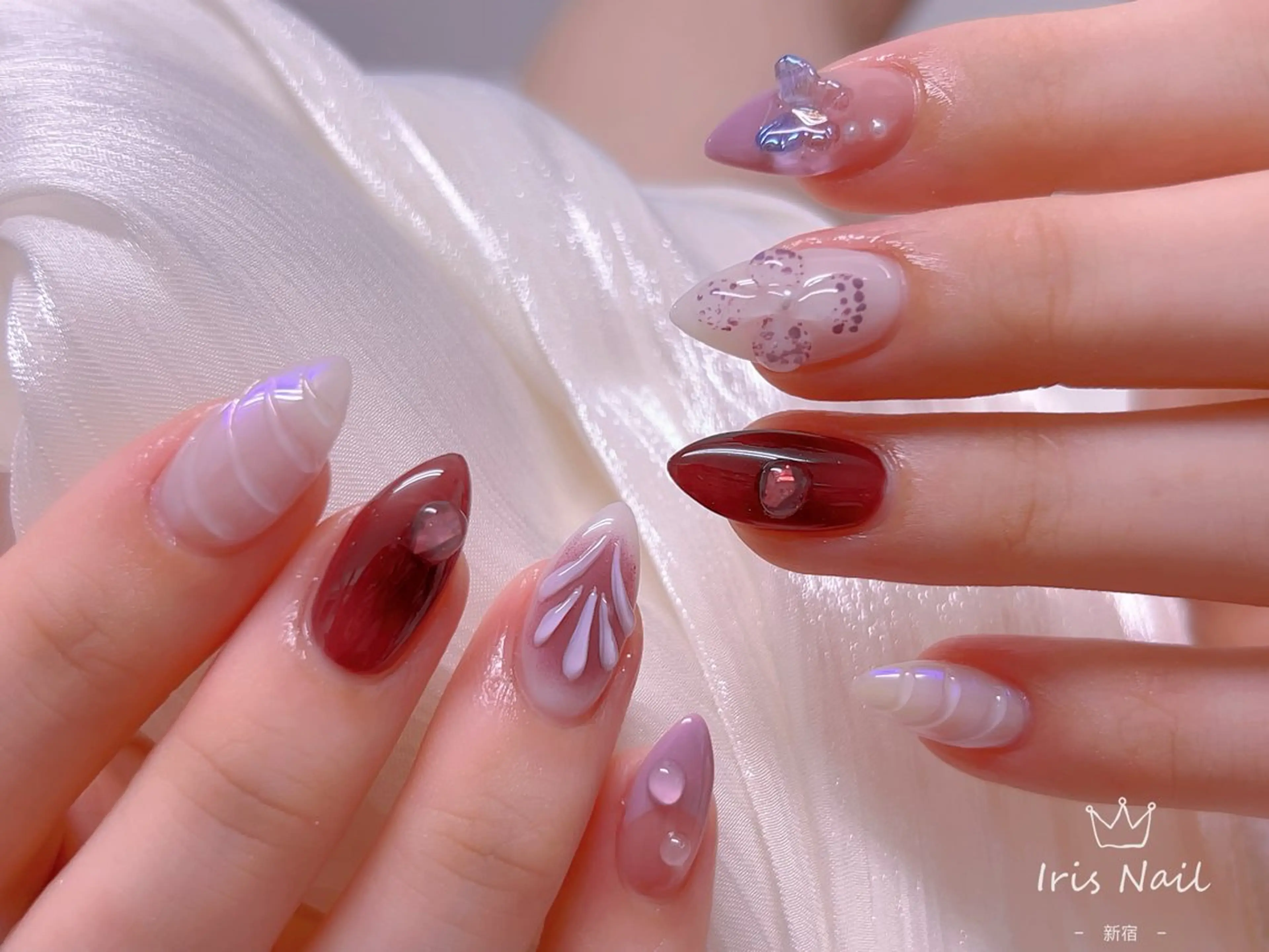 ネイル フレンチネイル ジェルネイル グラデーション 韓国ネイル マグネットネイル ハンドネイル 【長さ出し】 IRIS NAILのネイルデザイン