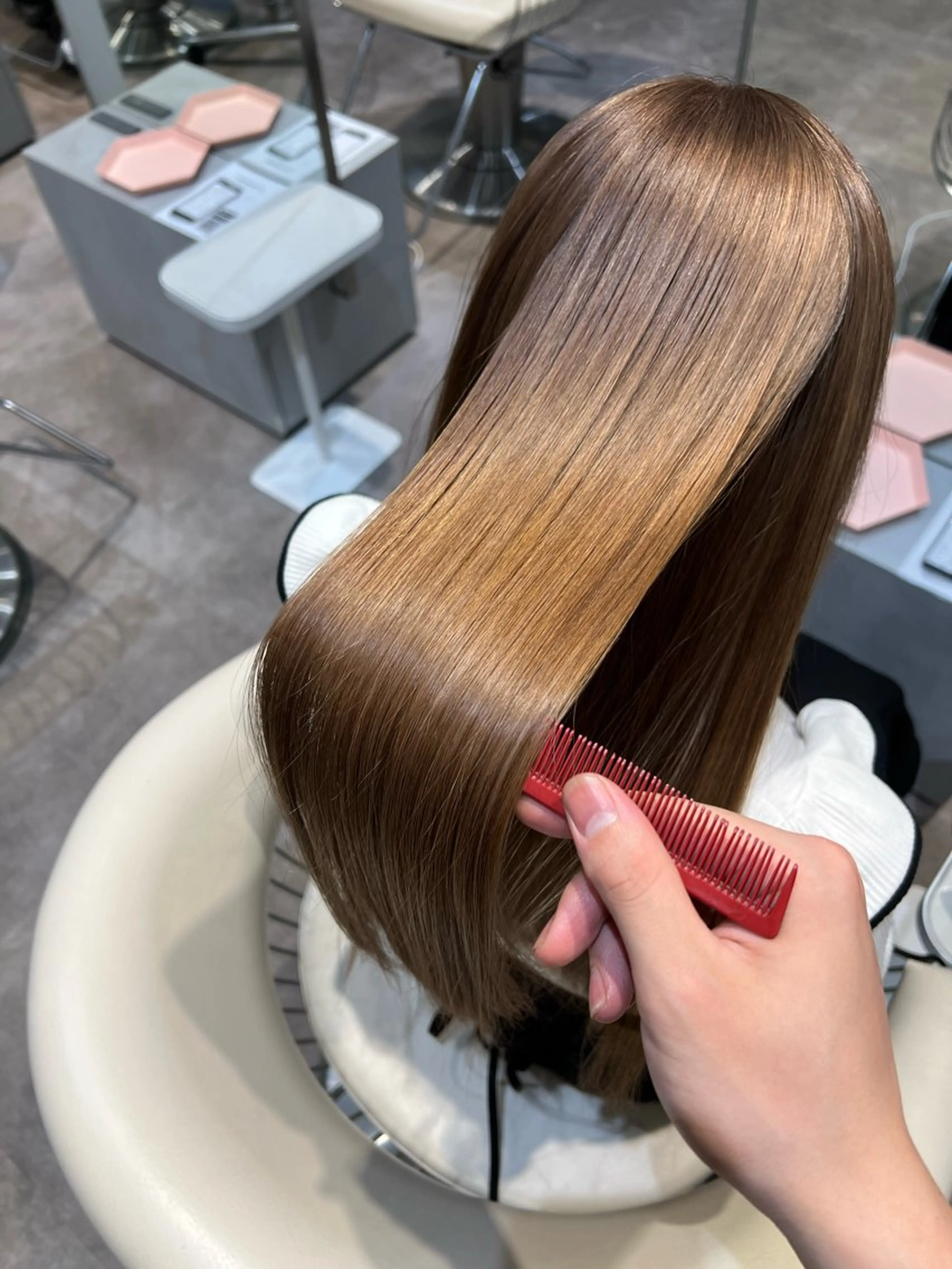 ミディアム カラー ベージュカラー ミルクティーベージュ トリートメント カット ヘアカラー 💎透明感カラー特化 💎TAISEIのヘアスタイル