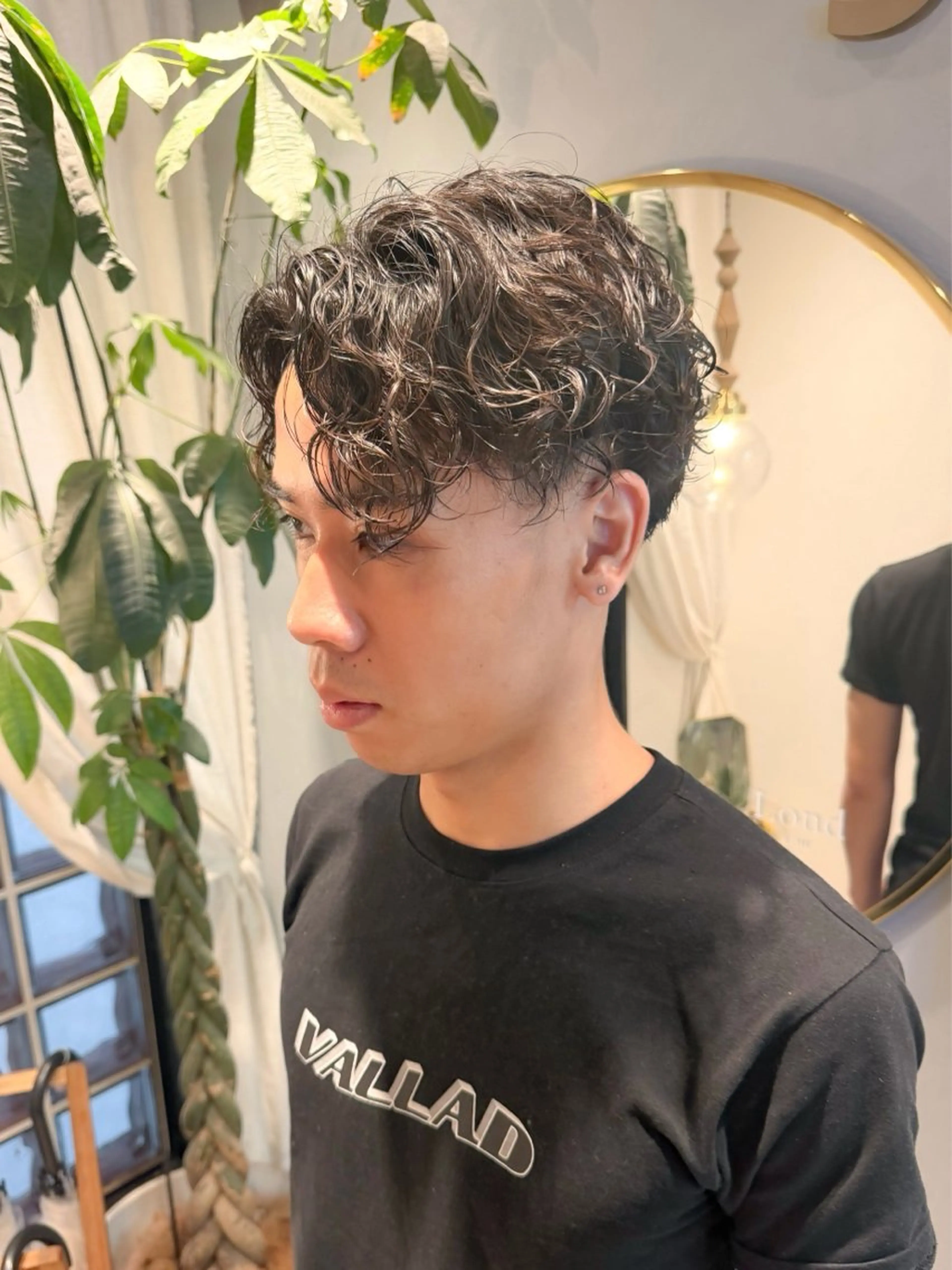 ショート カラー パーマ メンズ 似合わせカット カット パーマ トリートメント 巻ける縮毛矯正✨ ボブ/ショートともきのヘアスタイル