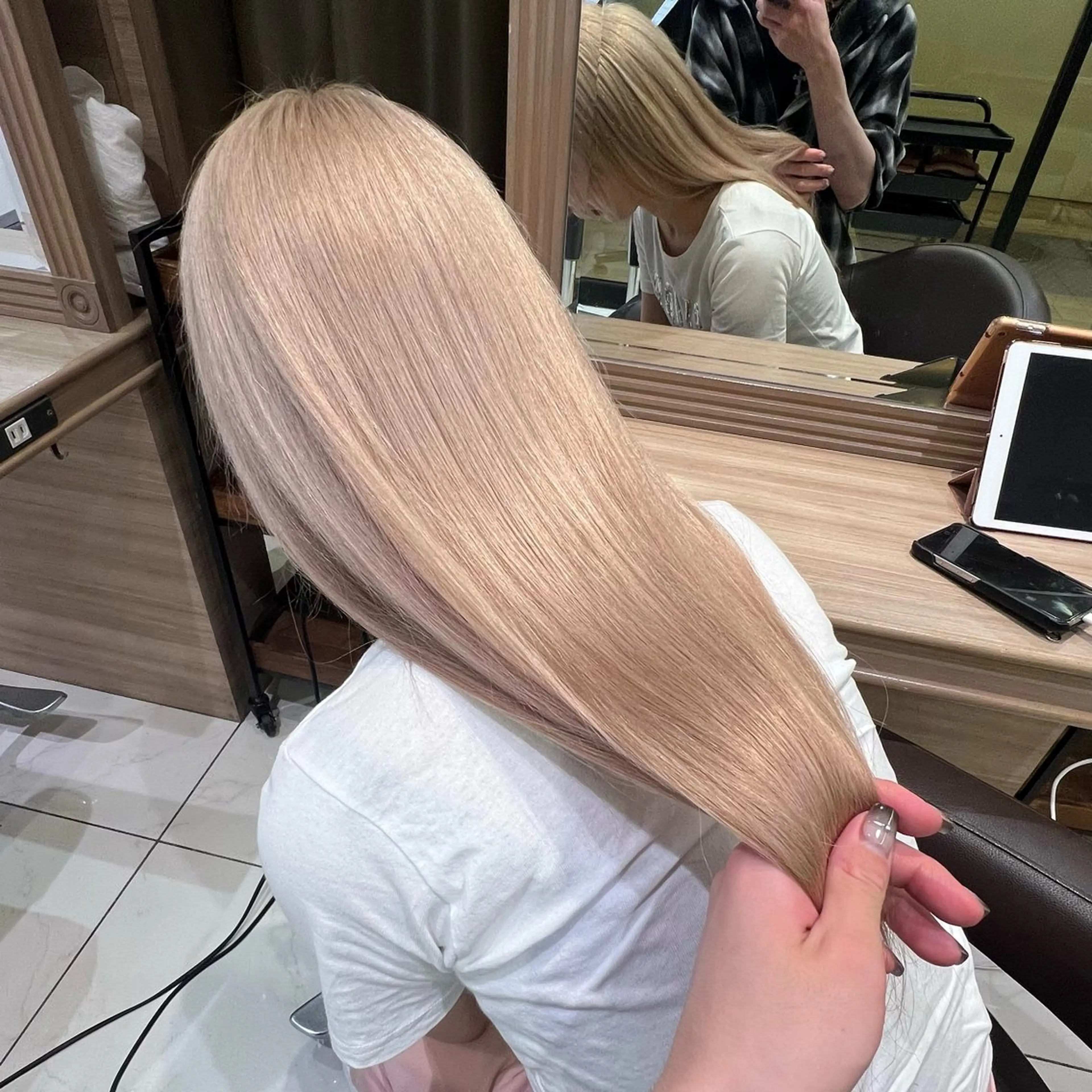 ロング カラー ヘアカラー トリートメント ブリーチ/デザイン 💎ryuyaのヘアスタイル