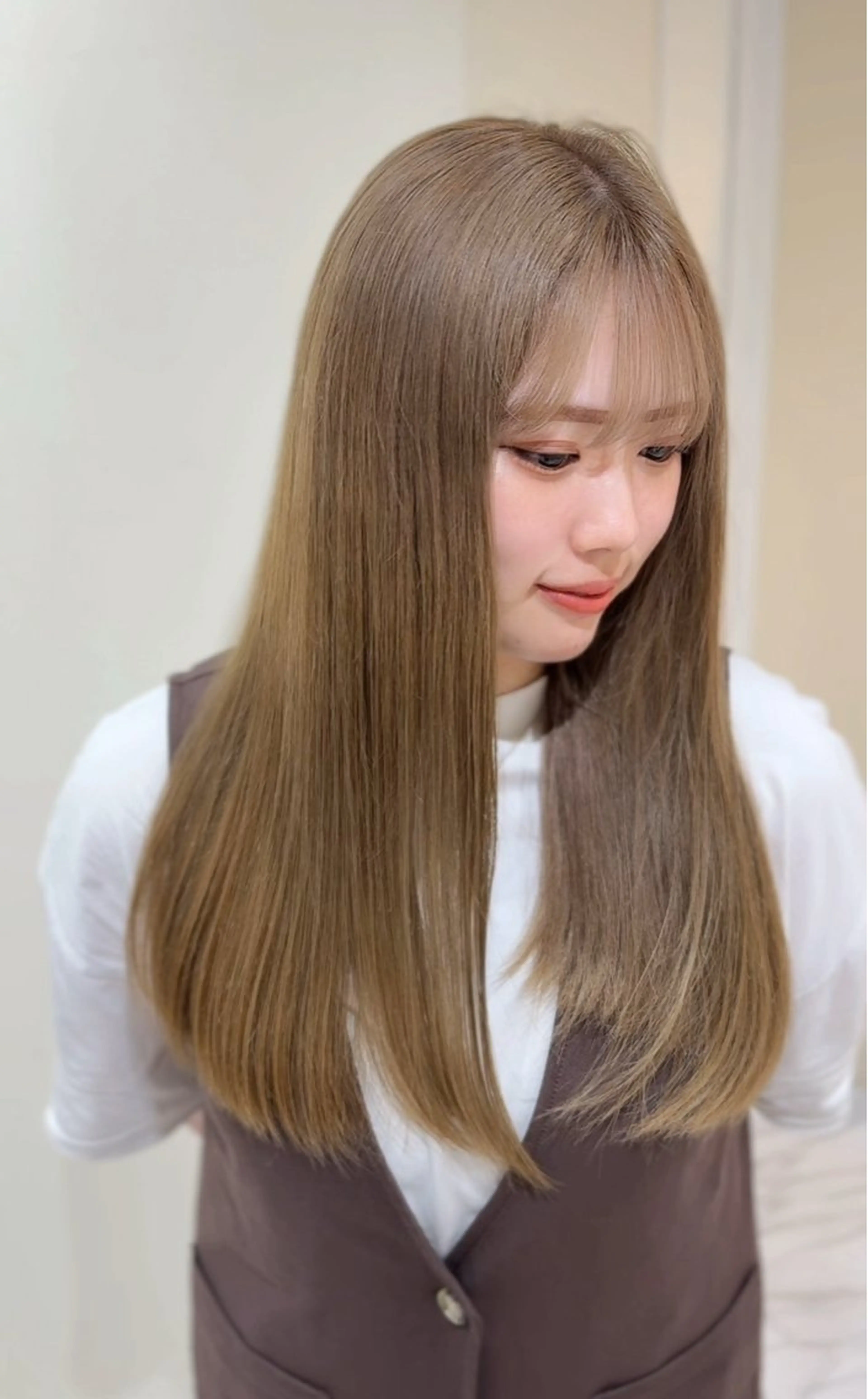 ロング カラー ヘアカラー ワンホン×髪質改善 つのーか🩶‪🫧のヘアスタイル