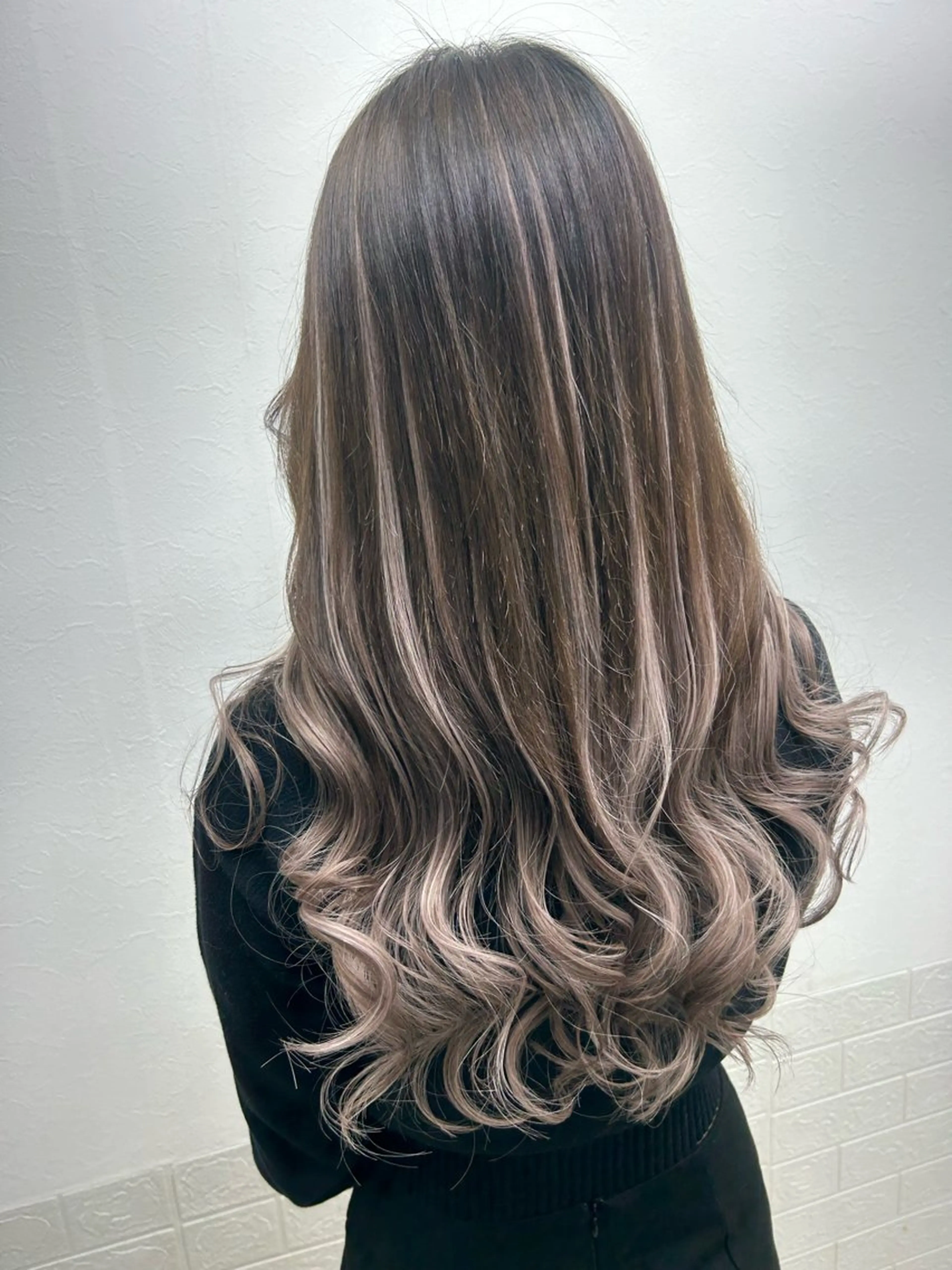 カラー ダブルスキルエクステ /羽エクステ白石宇由のヘアスタイル