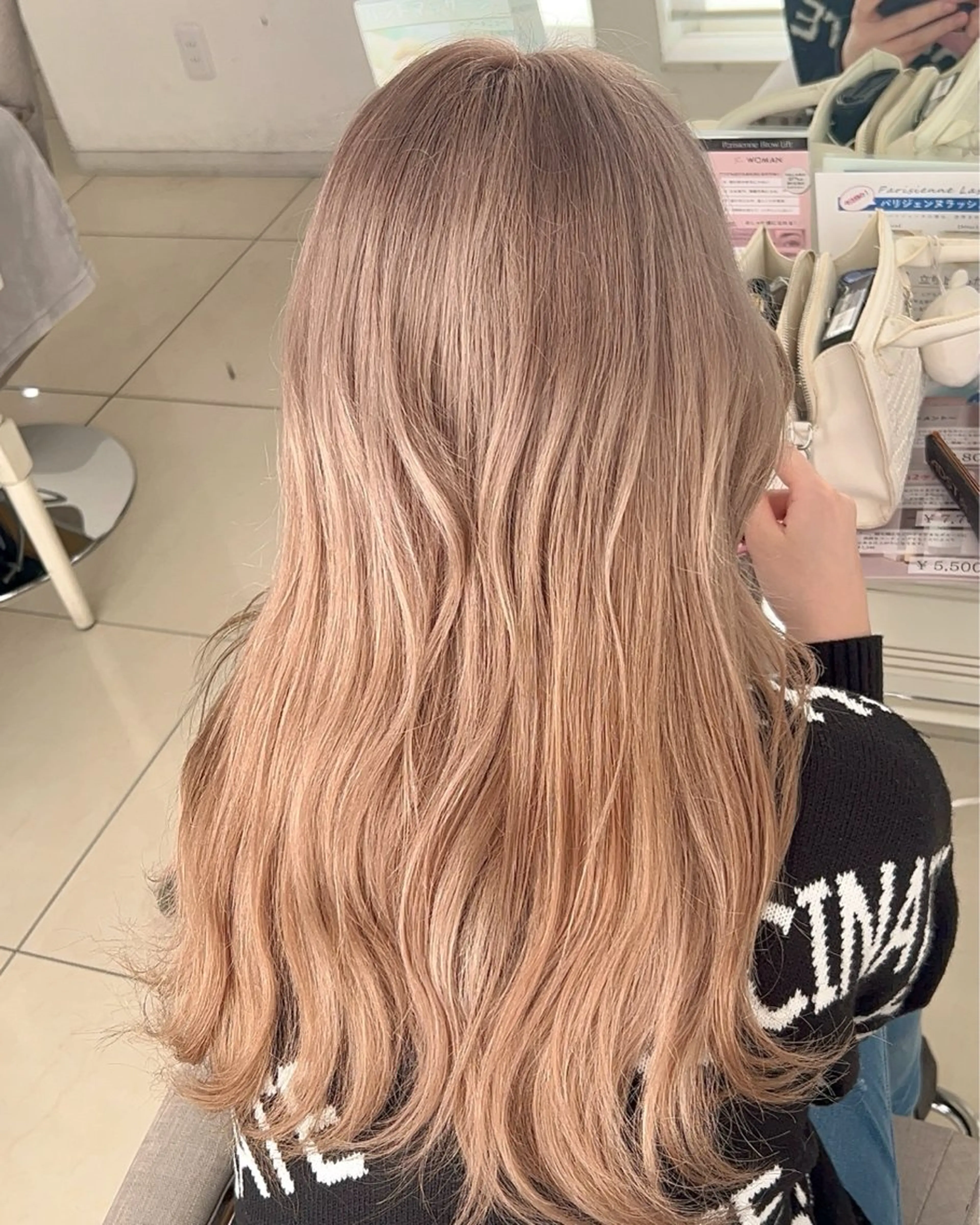 ロング カラー ベージュカラー ブリーチ ミルクティーベージュ カット ヘアカラー 大竹里旺/belle /インナーカラーのヘアスタイル