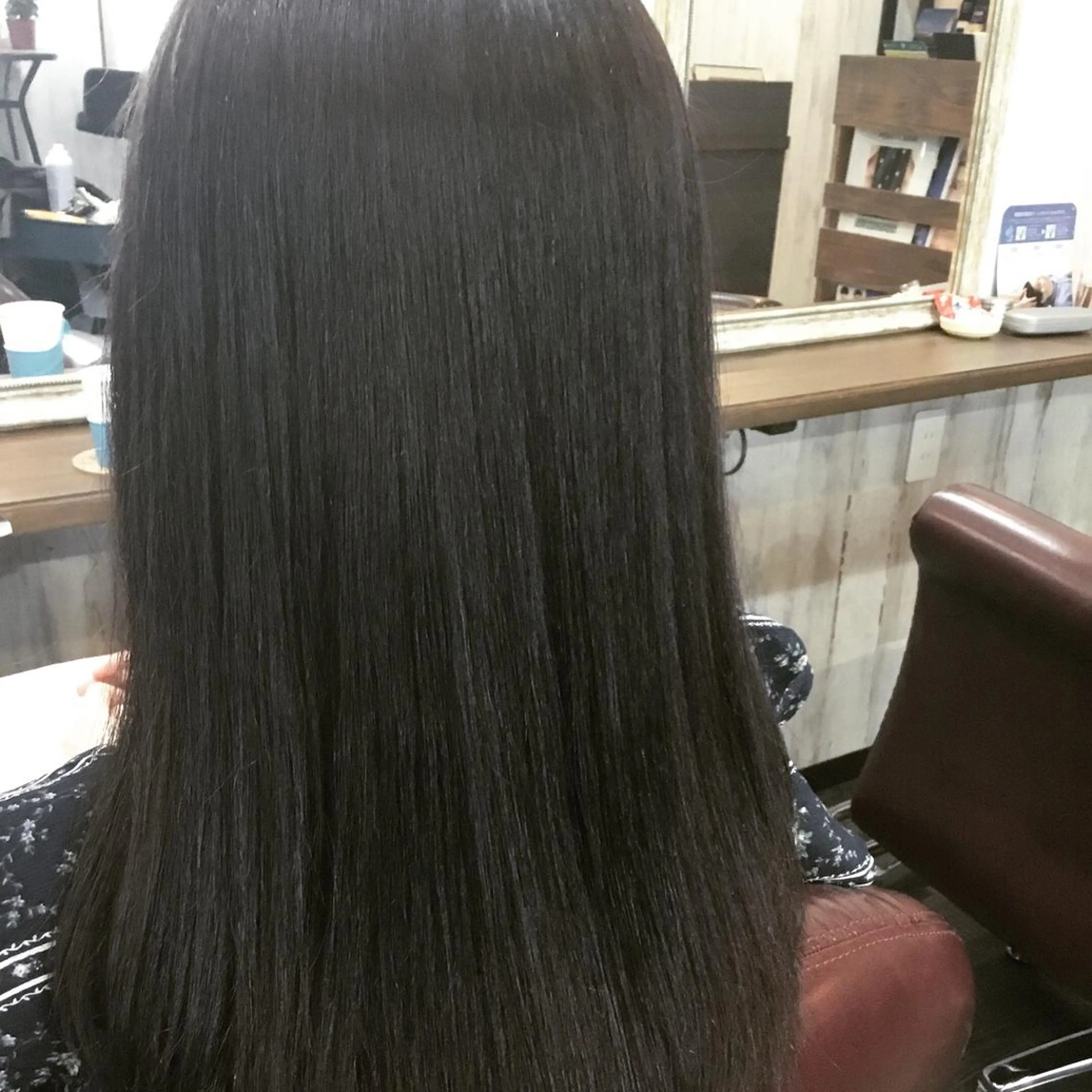 セミロング カラー パーマ embrace エンブレイスのヘアスタイル