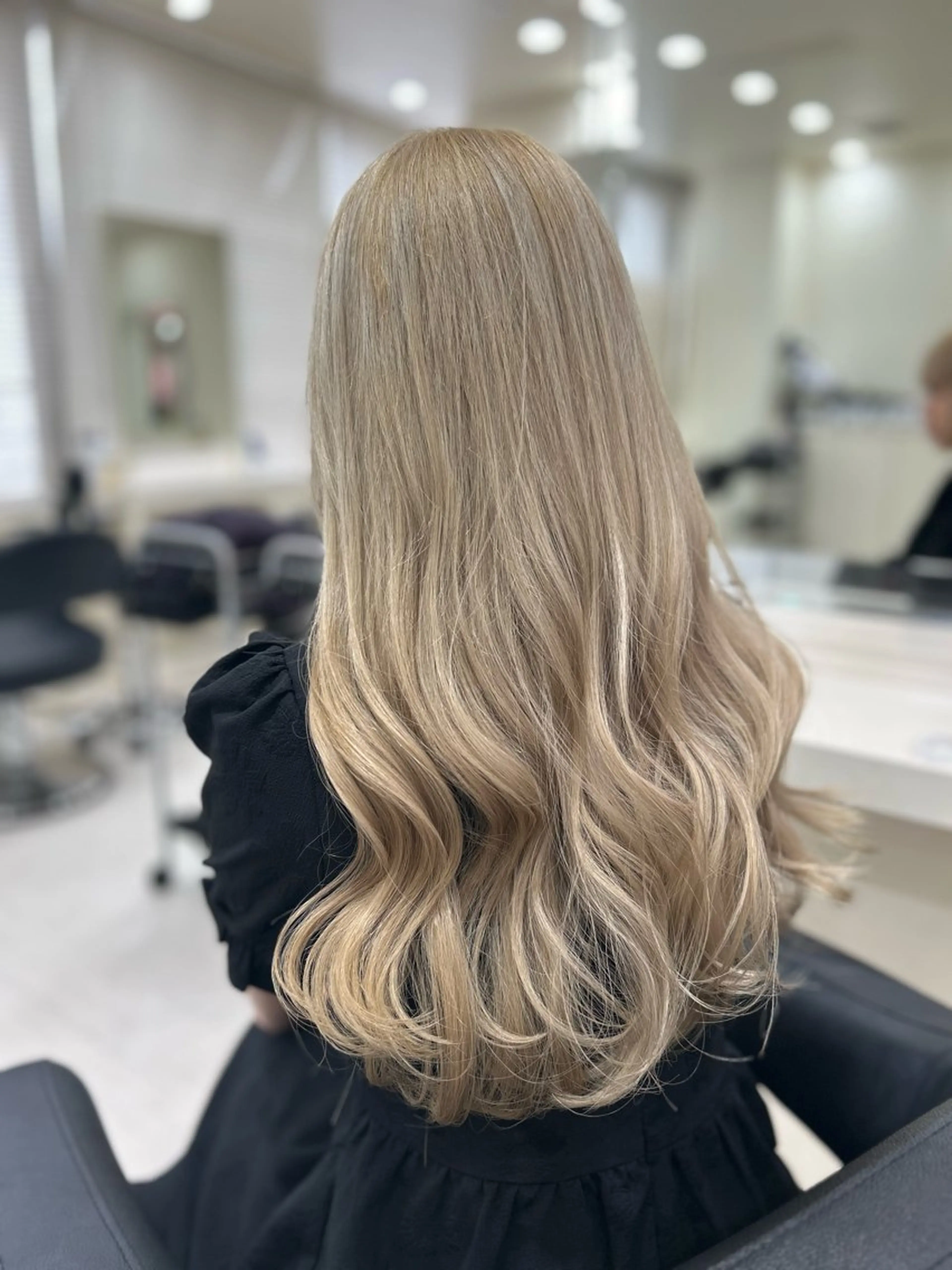 ロング 🎀淡めモテカラー WAKANA🎀のヘアスタイル