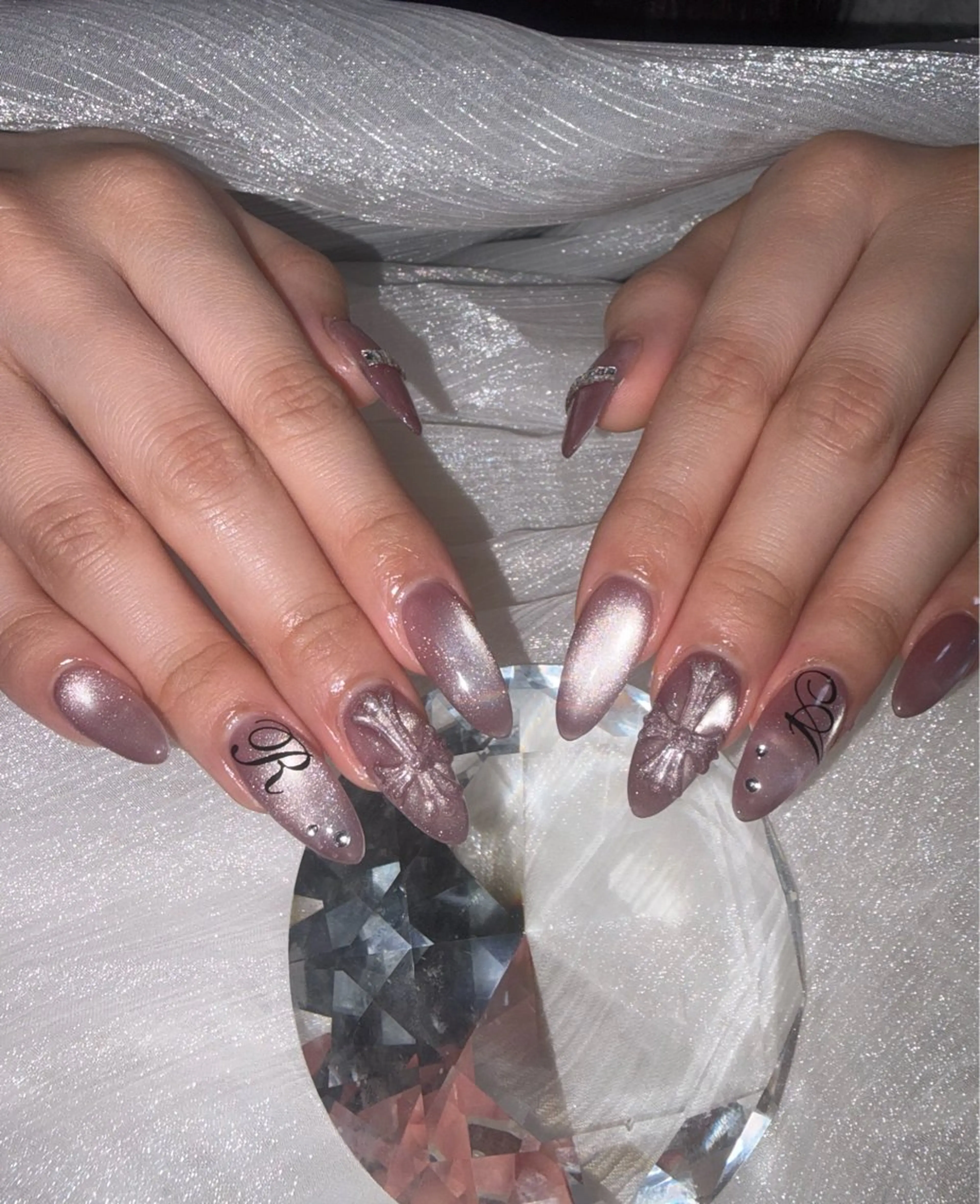 ネイル アートネイル オーロラネイル チークネイル 長さ出し フットネイル ハンドネイル Chan nailsのネイルデザイン