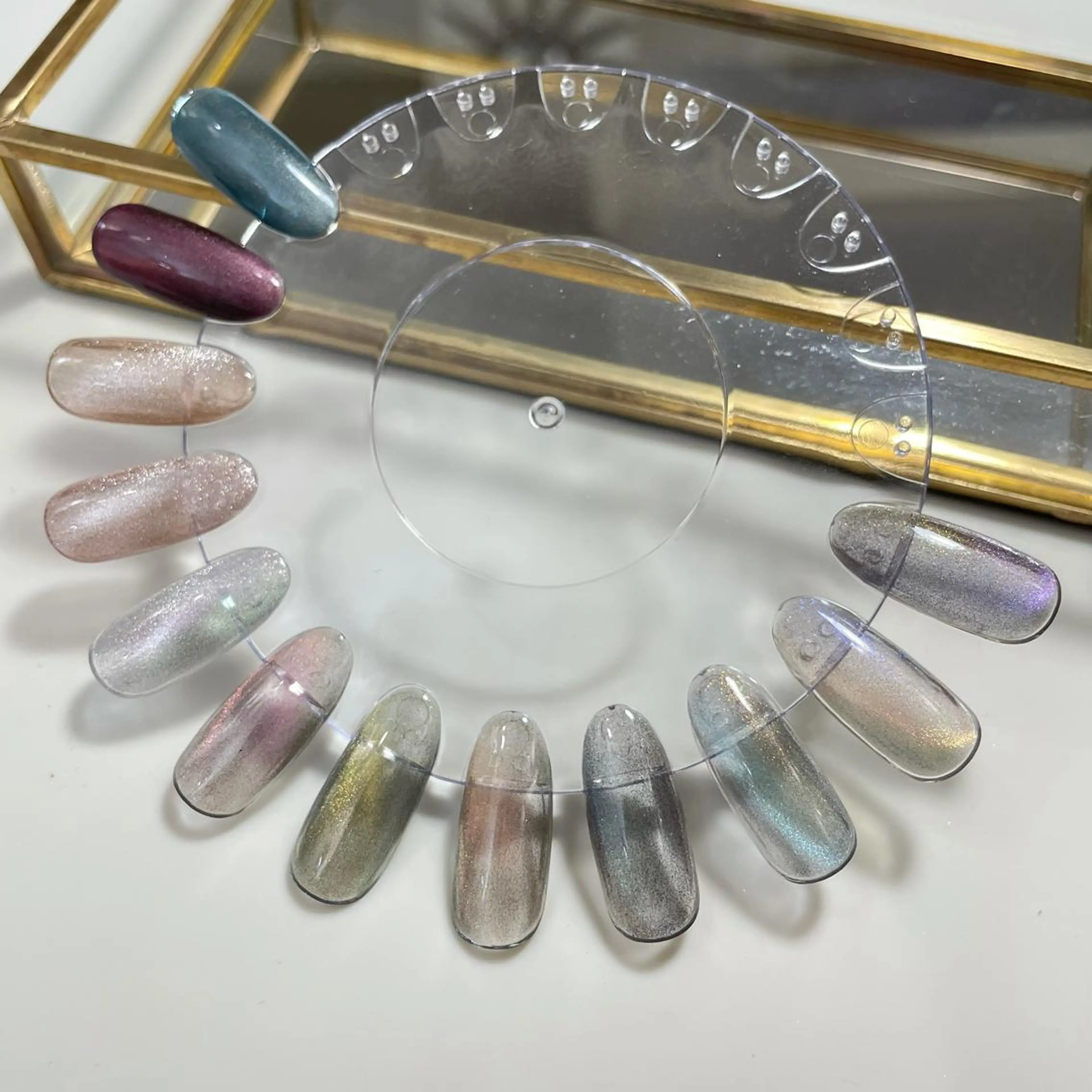 ネイル ハンドネイル プラスコンプリート 都立大学の眉毛・アイブロウイメージ