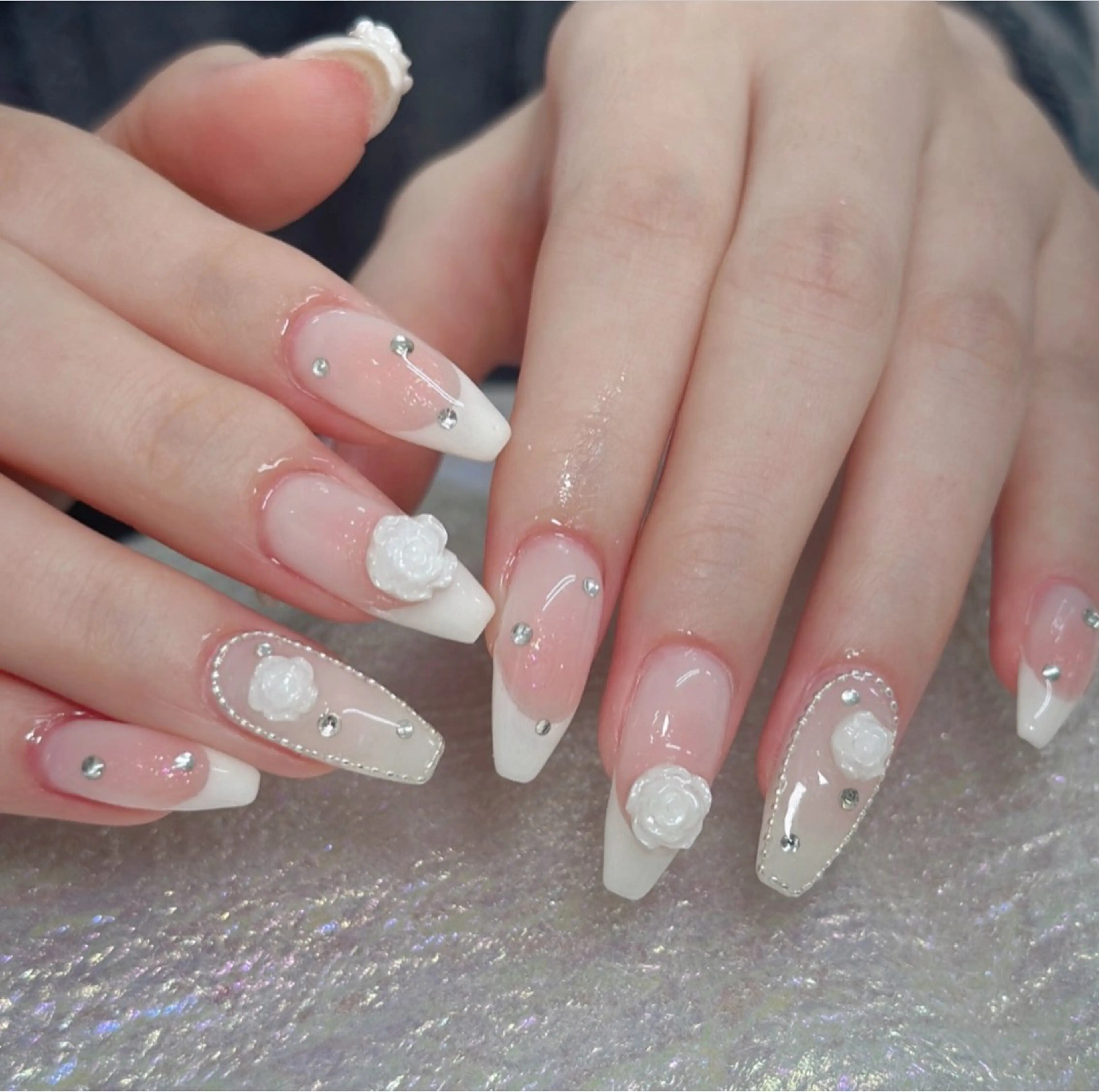 ネイル HIN NAILのネイルデザイン