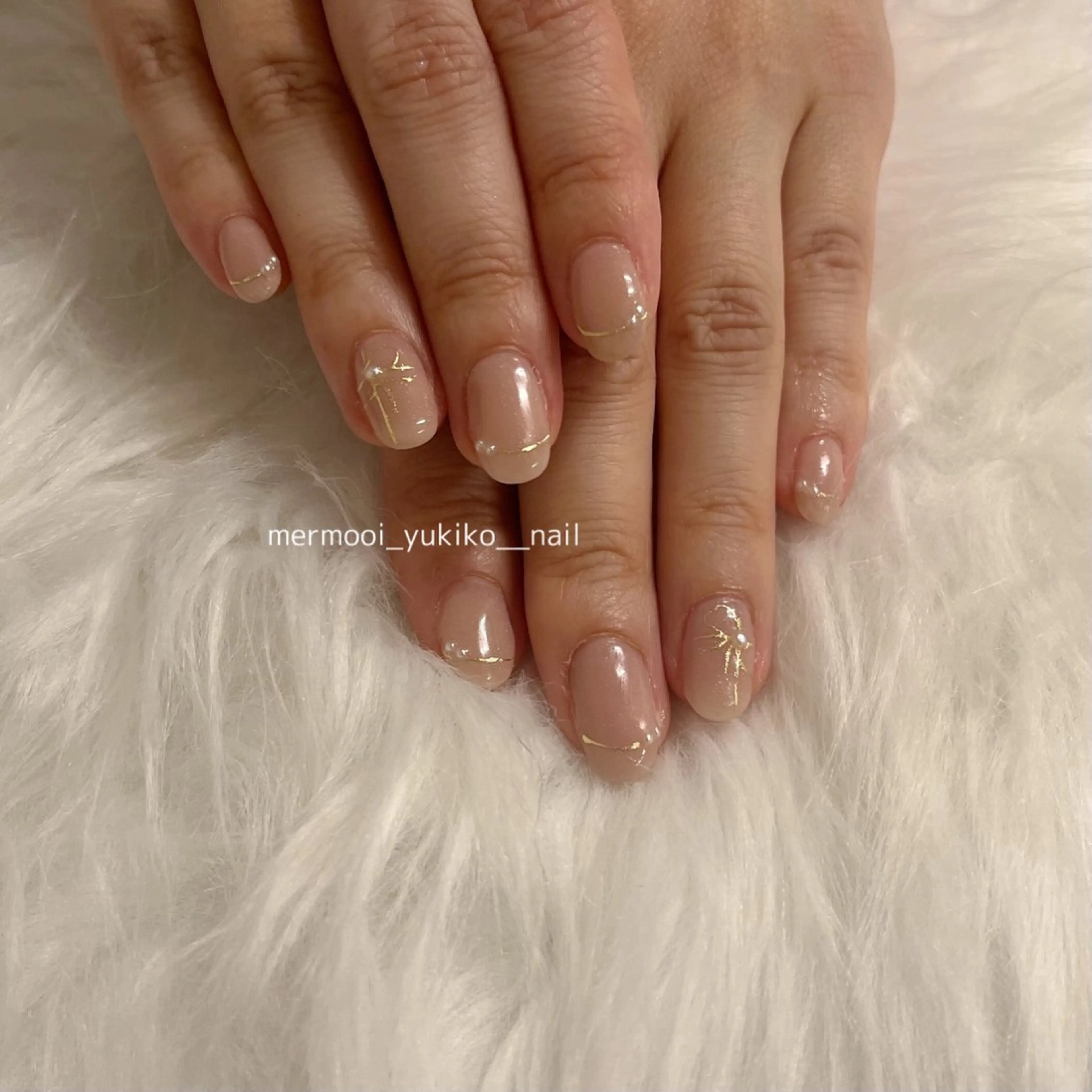 ネイル ラメ(グリッター) オフィスネイル リボン シンプルネイル ハンドネイル melumooi nailのネイルデザイン