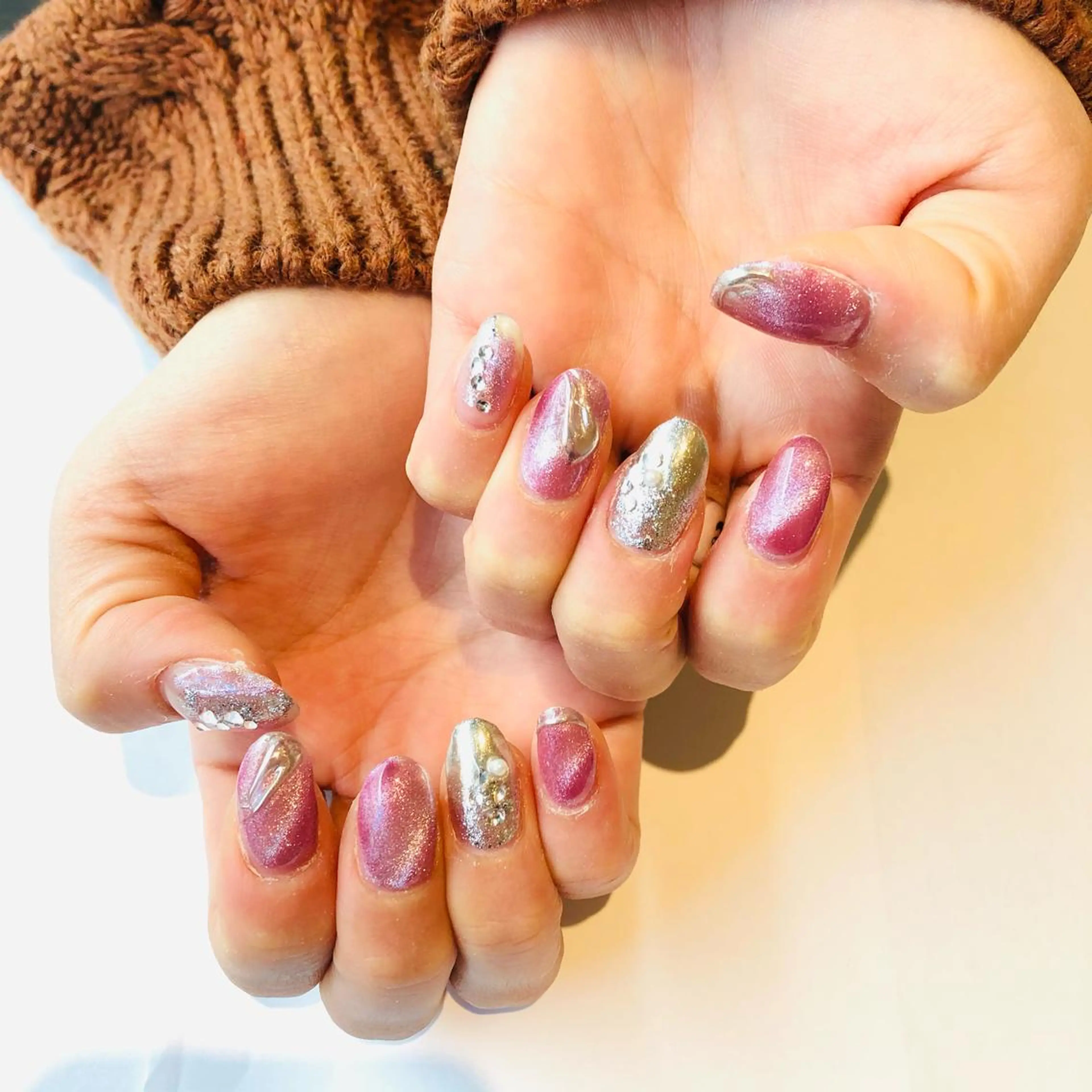 ネイル マグネットネイル 大阪福島韓国束感まつ げ Sayaka🤍のマツエク・マツパデザイン