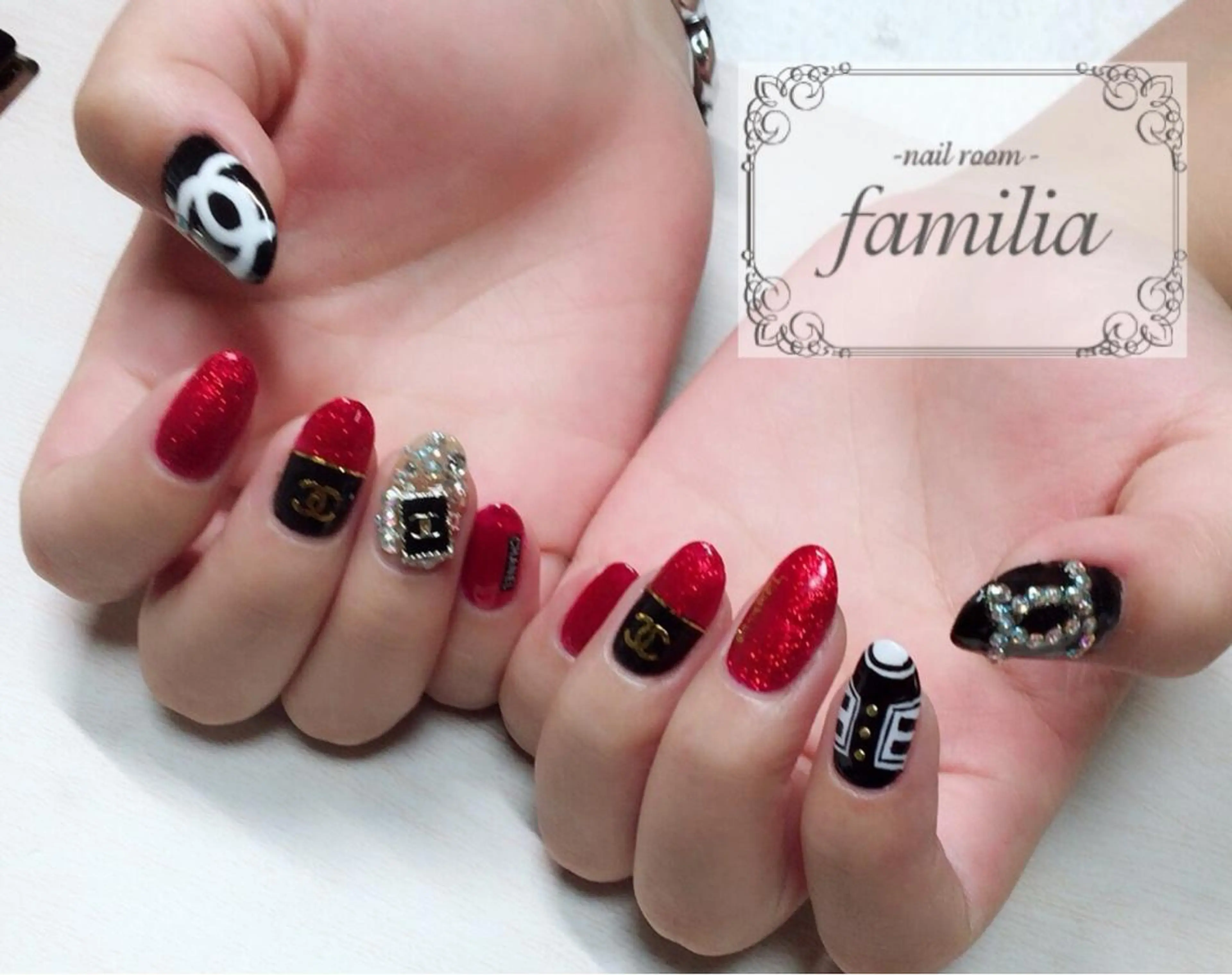 ネイル ハンドネイル -nailroom- familiaのネイルデザイン
