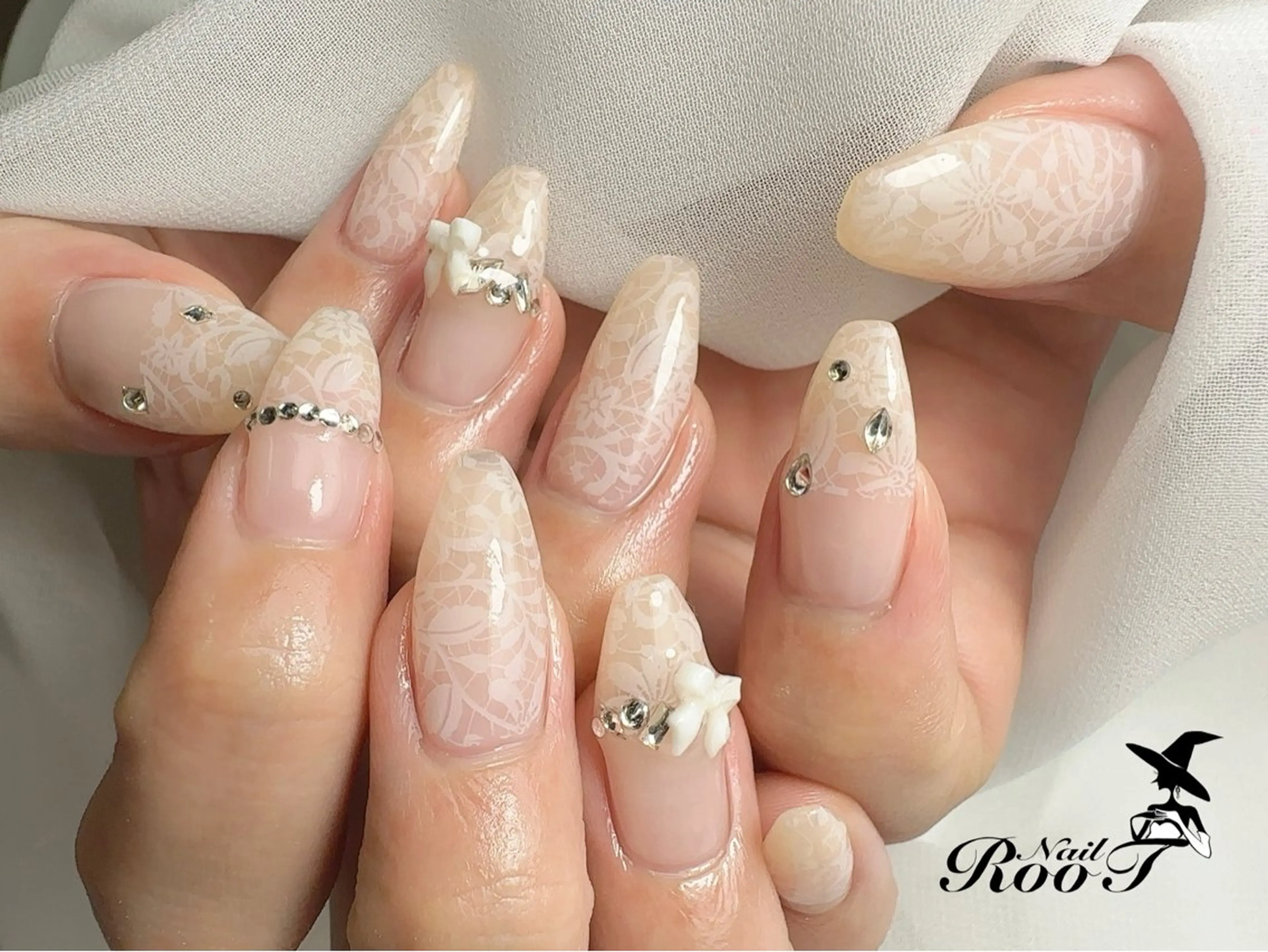 ネイル レース ハンドネイル RooT Nailのネイルデザイン