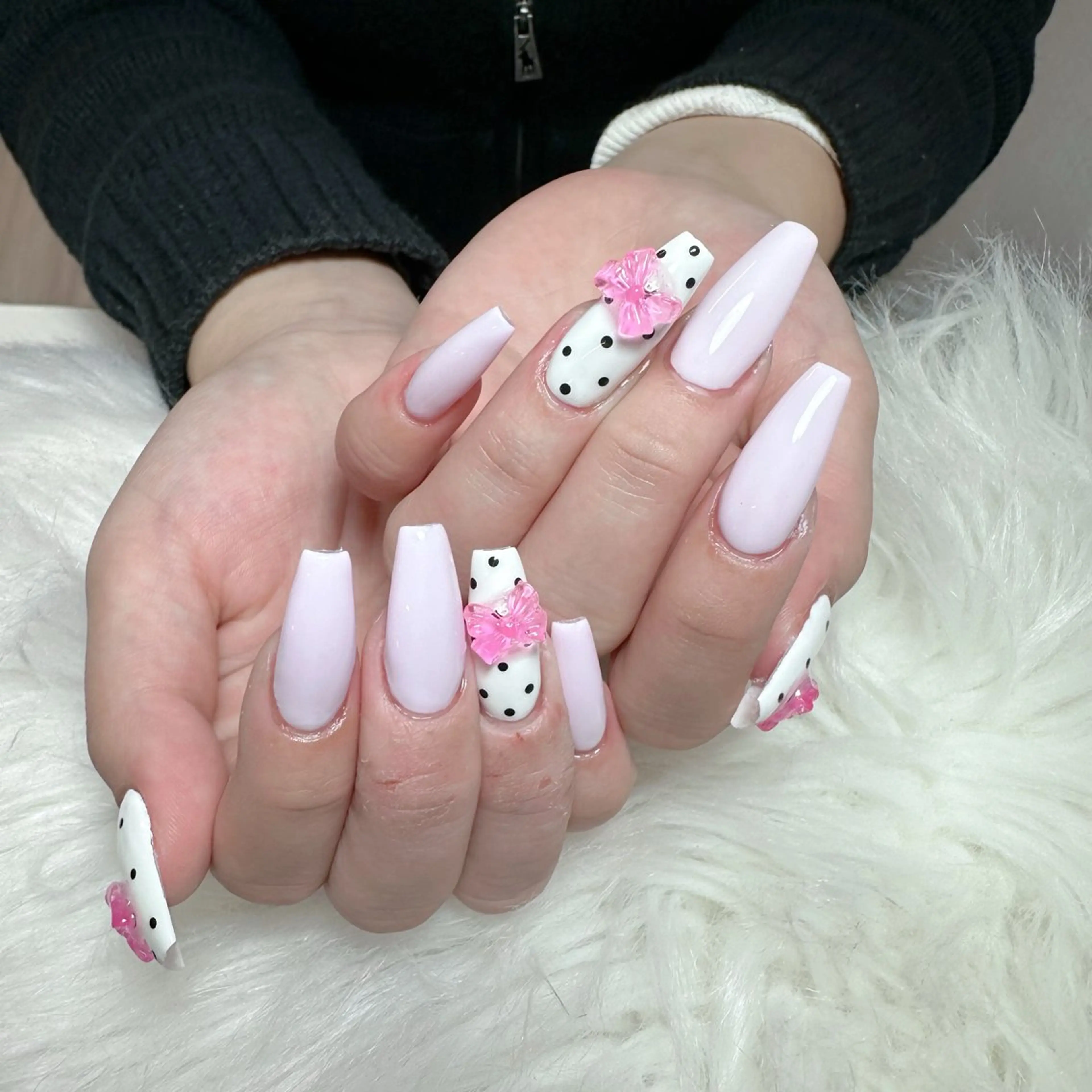 ネイル ハンドネイル 🎀nana🫧 ワンホンネイル🎀のネイルデザイン