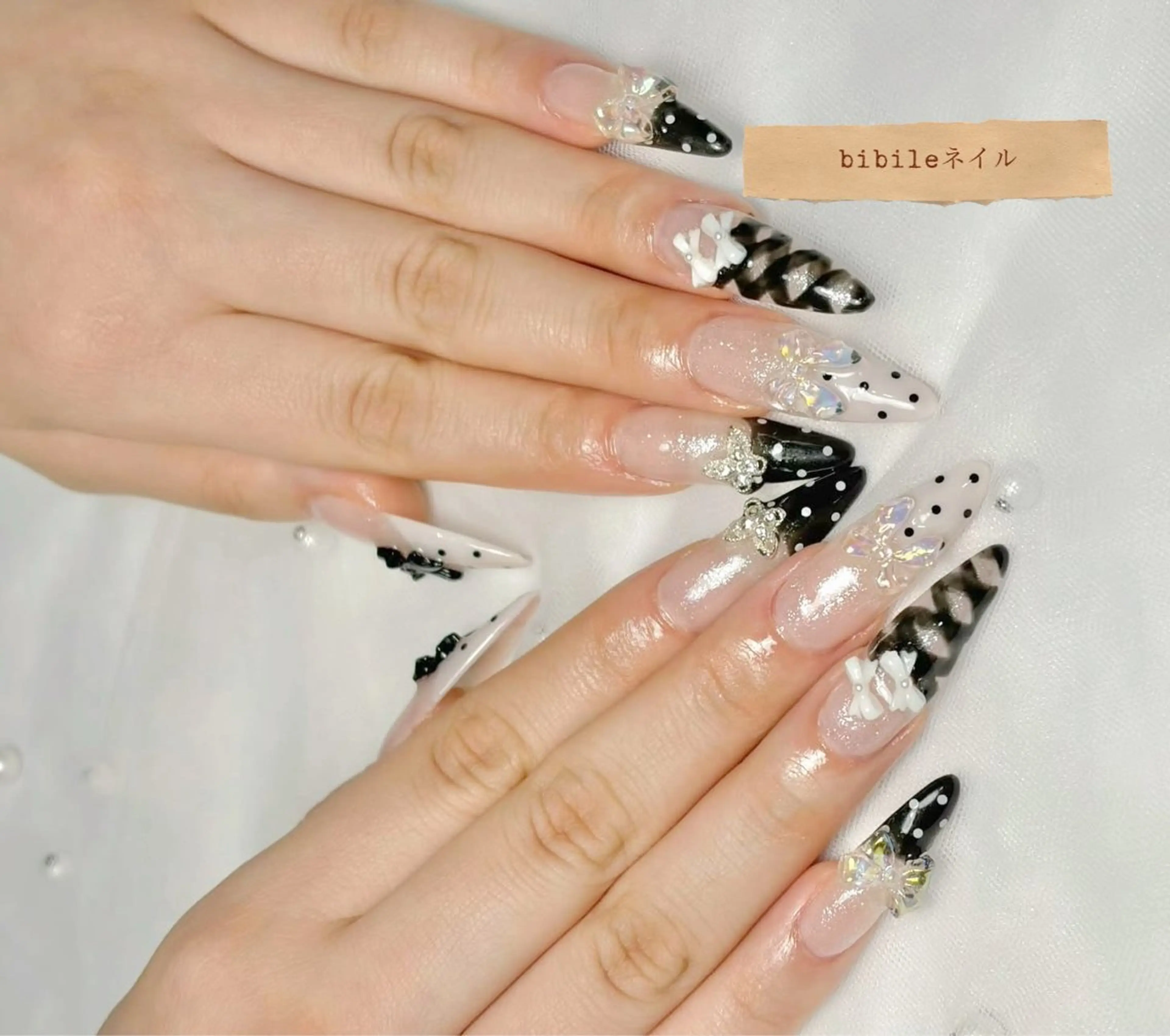 ネイル ハンドネイル 島尻 ユインのネイルデザイン