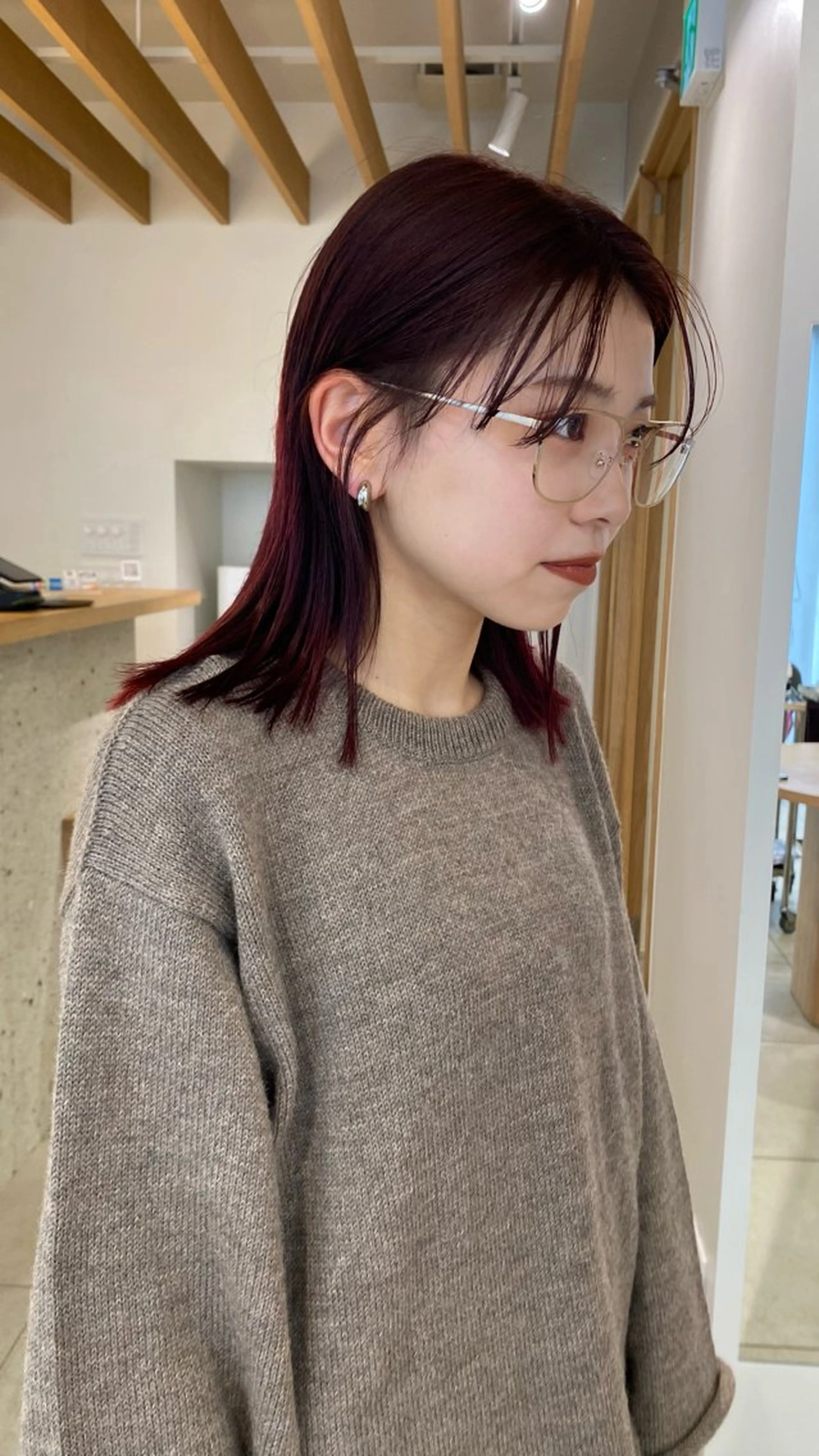 ミディアム カラー ボルドーカラー ボブ 似合わせカットカラー りおなのヘアスタイル