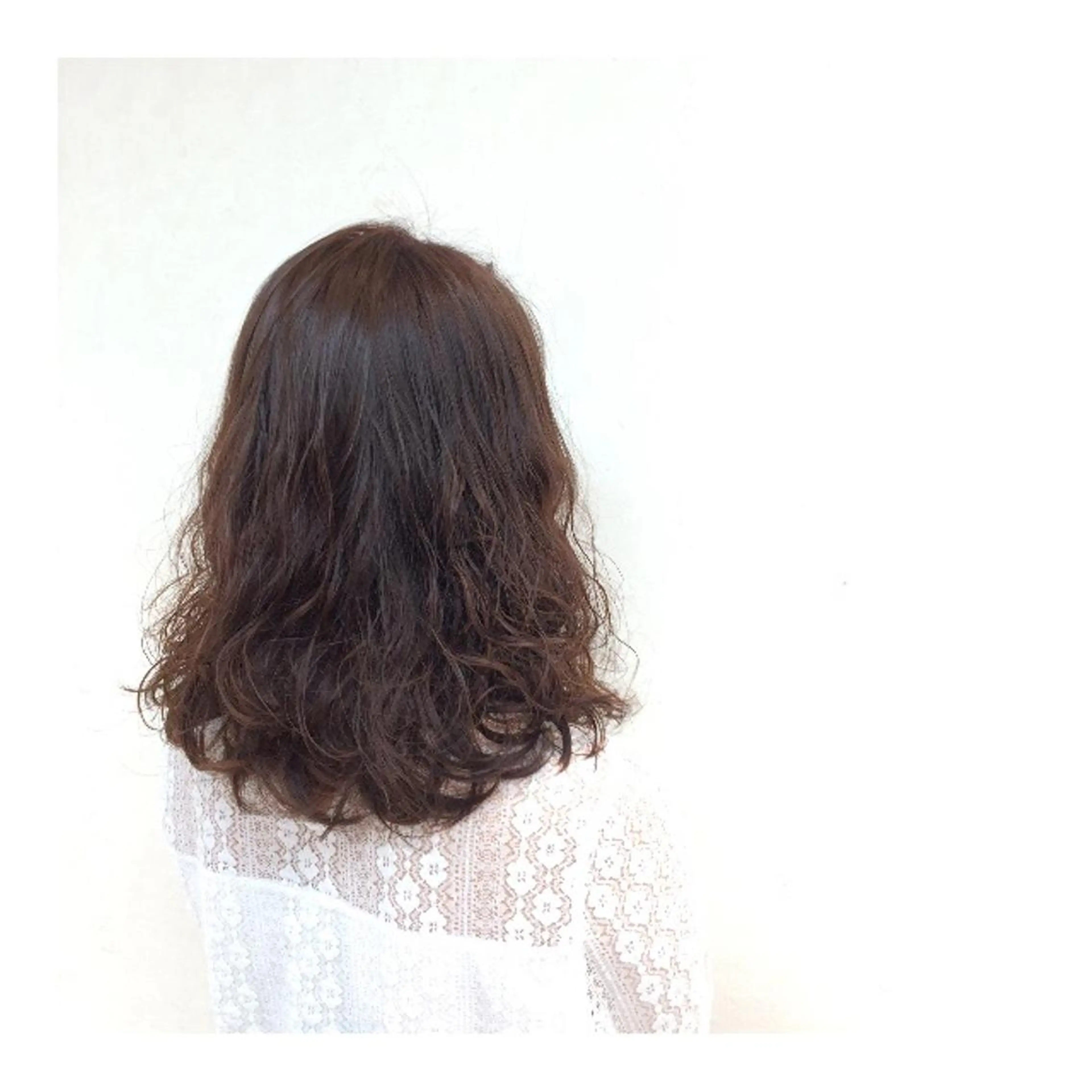 ミディアム カラー ミディアムパーマ 岡本 拓朗のヘアスタイル