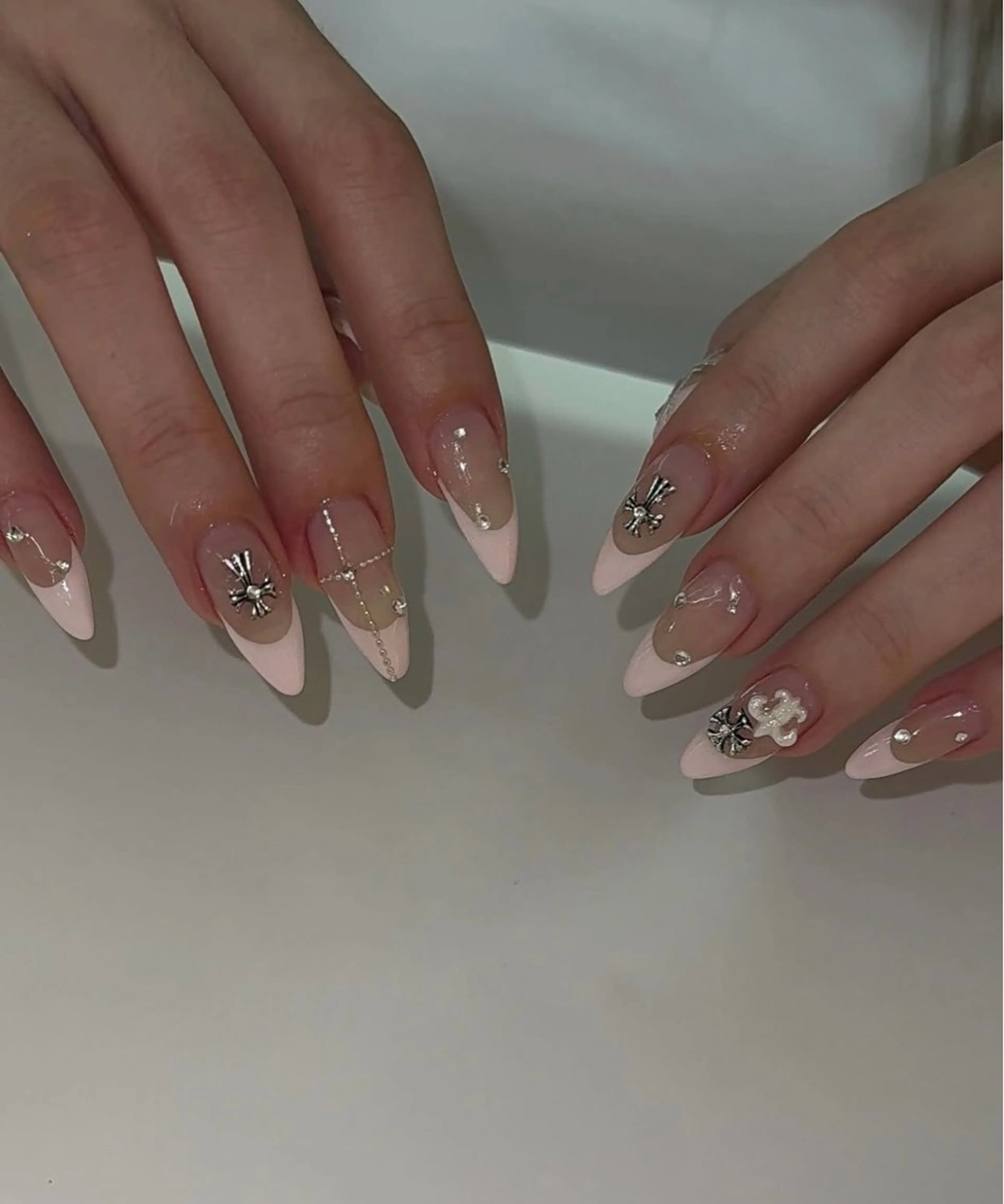 ネイル ハンドネイル BERA NAILSのネイルデザイン