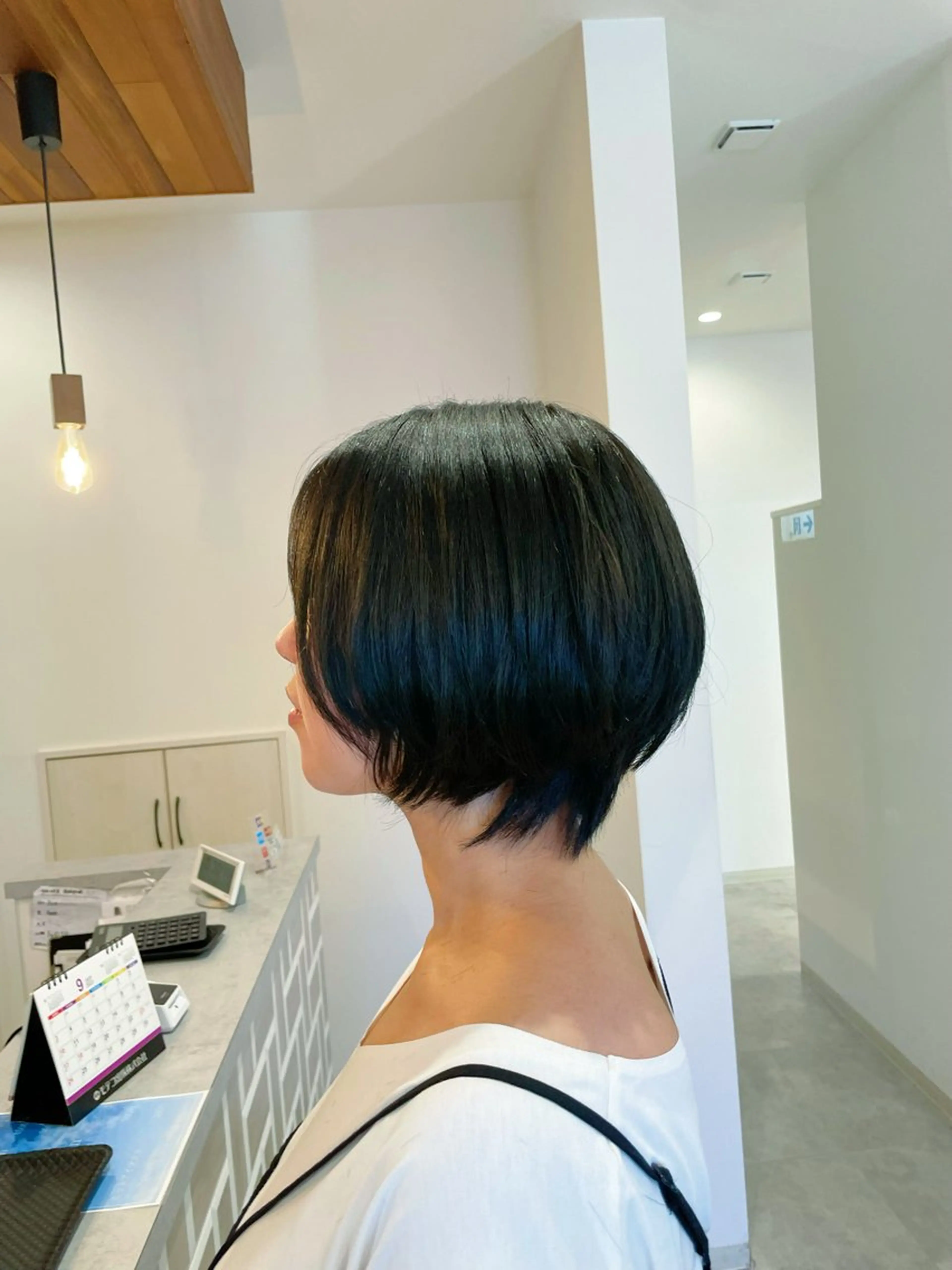 ショート カラー パーマ やまこし 美裕樹のヘアスタイル